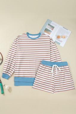 卡其色条纹撞色边缘落肩套头衫和短裤加大码套装