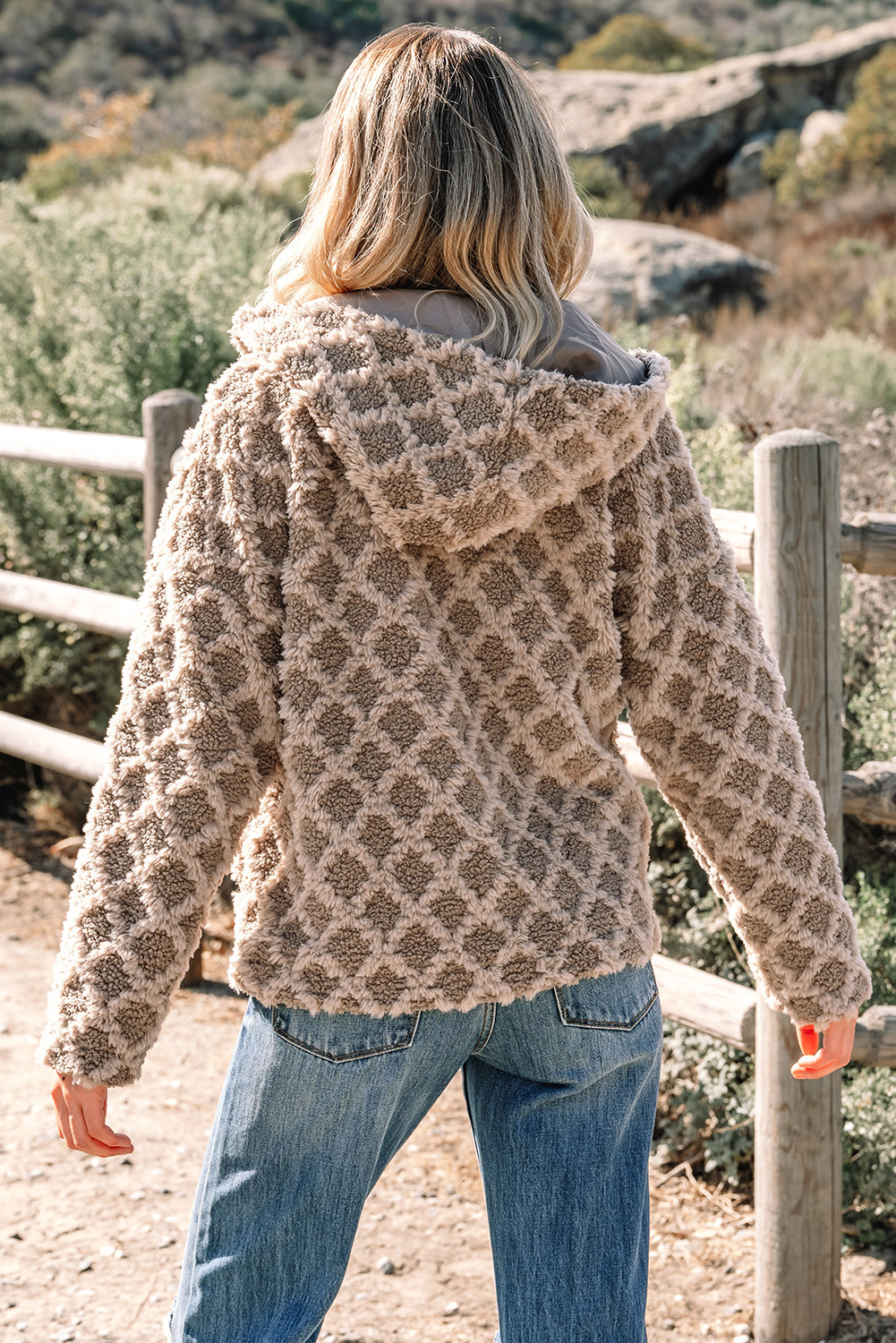 栗色夏尔巴菱形拉链侧袋连帽夹克 LC8513686