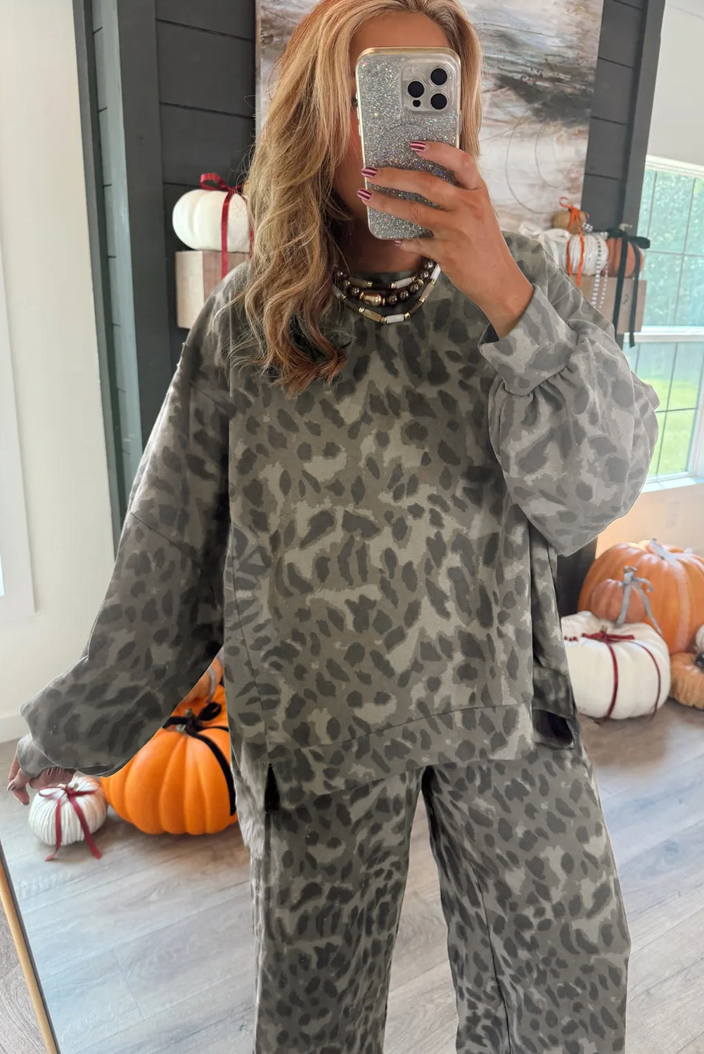 灰色豹纹毛缝拼布套头抽绳宽松长裤套装 LC628447