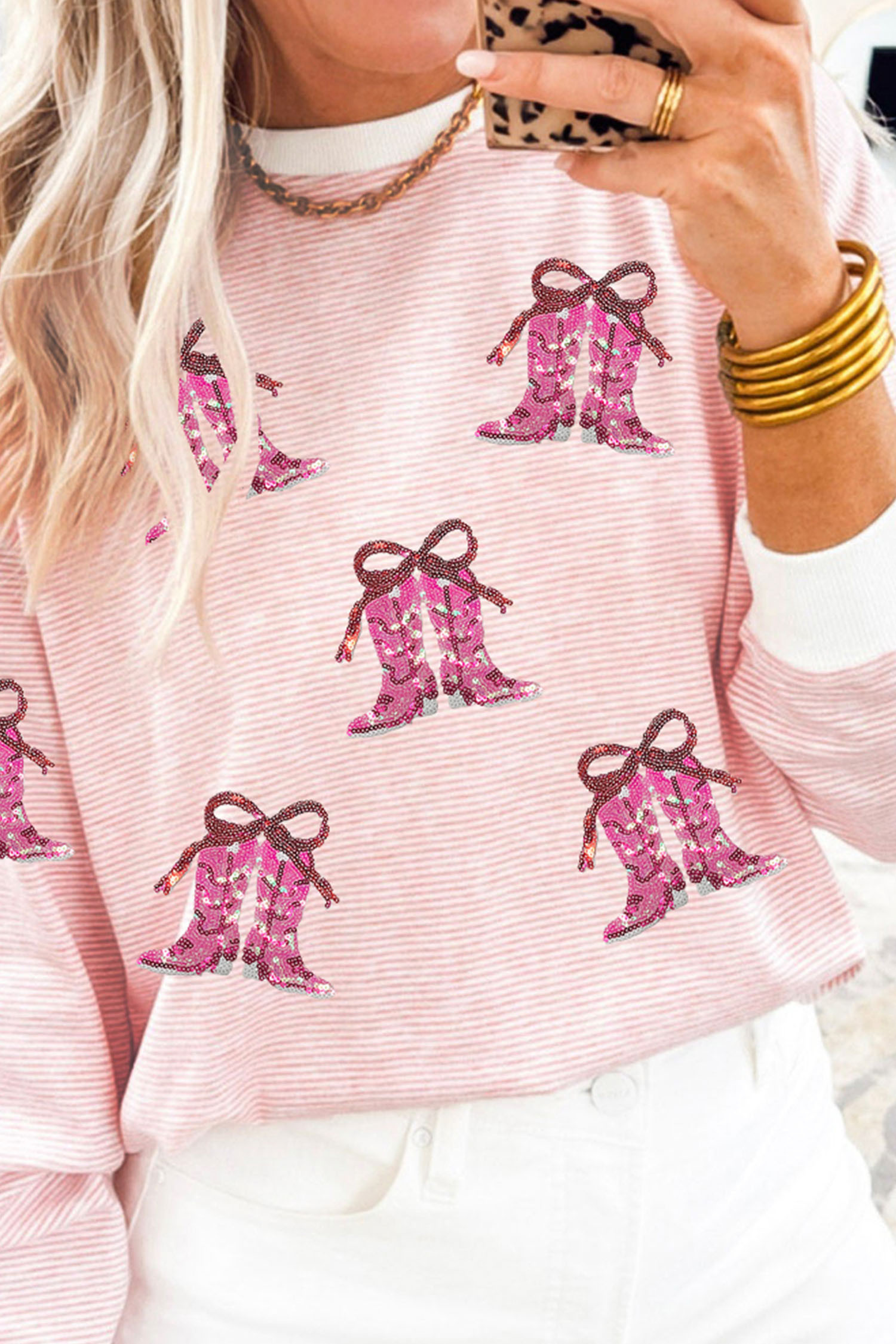 粉色条纹女牛仔靴亮片图案圆领长袖 T 恤 LC25230371