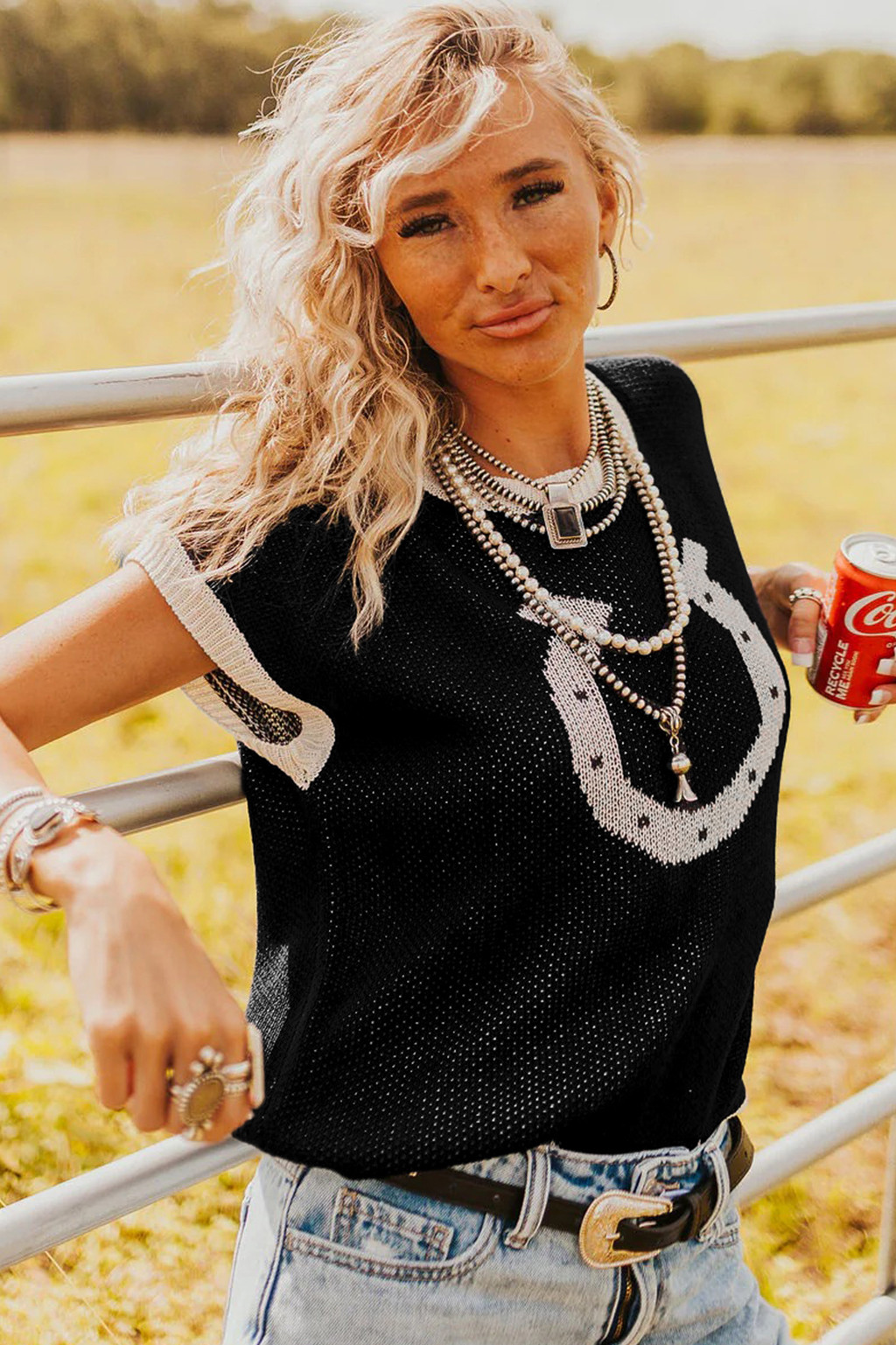 黑色马蹄图案撞色饰边短袖毛衣 LC2727533