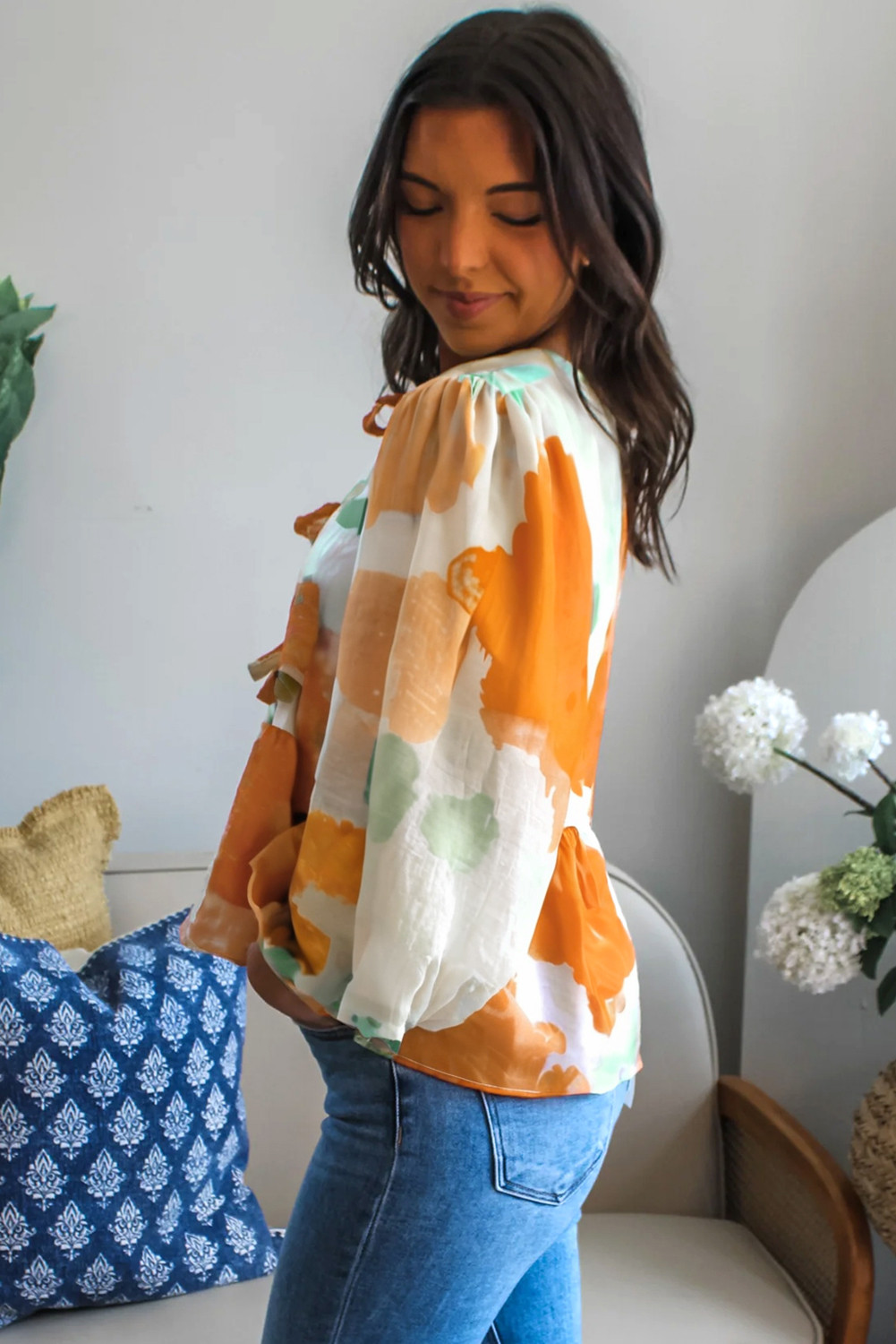 胡萝卜抽象花卉印花领结细节长泡泡袖衬衫 LC25133300