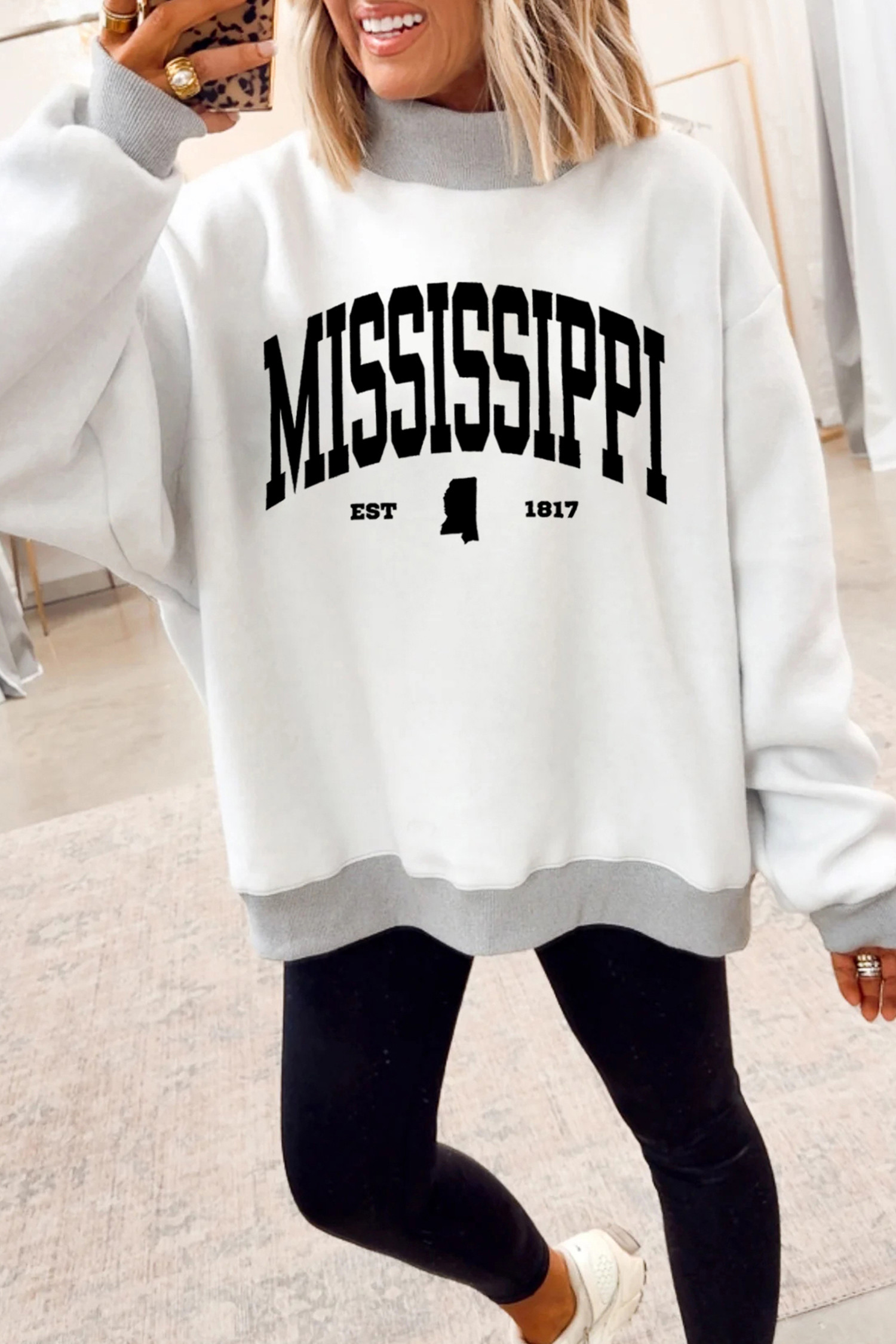 浅灰色 MS 图案小高领双面运动衫 LC25321212