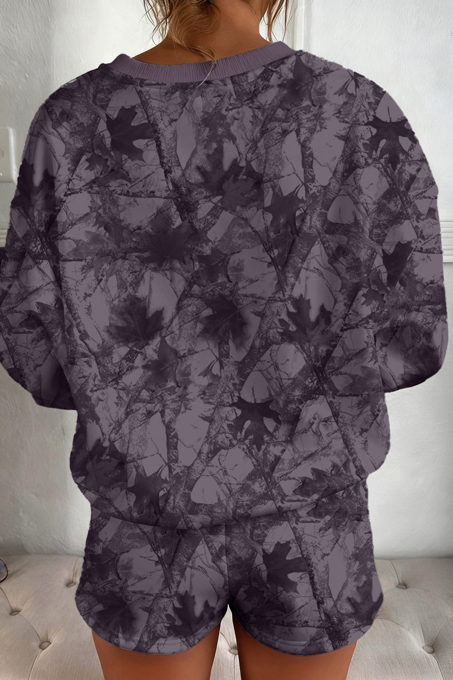 棕色抽象林地迷彩印花宽松套头抽绳短裤套装 LC628283