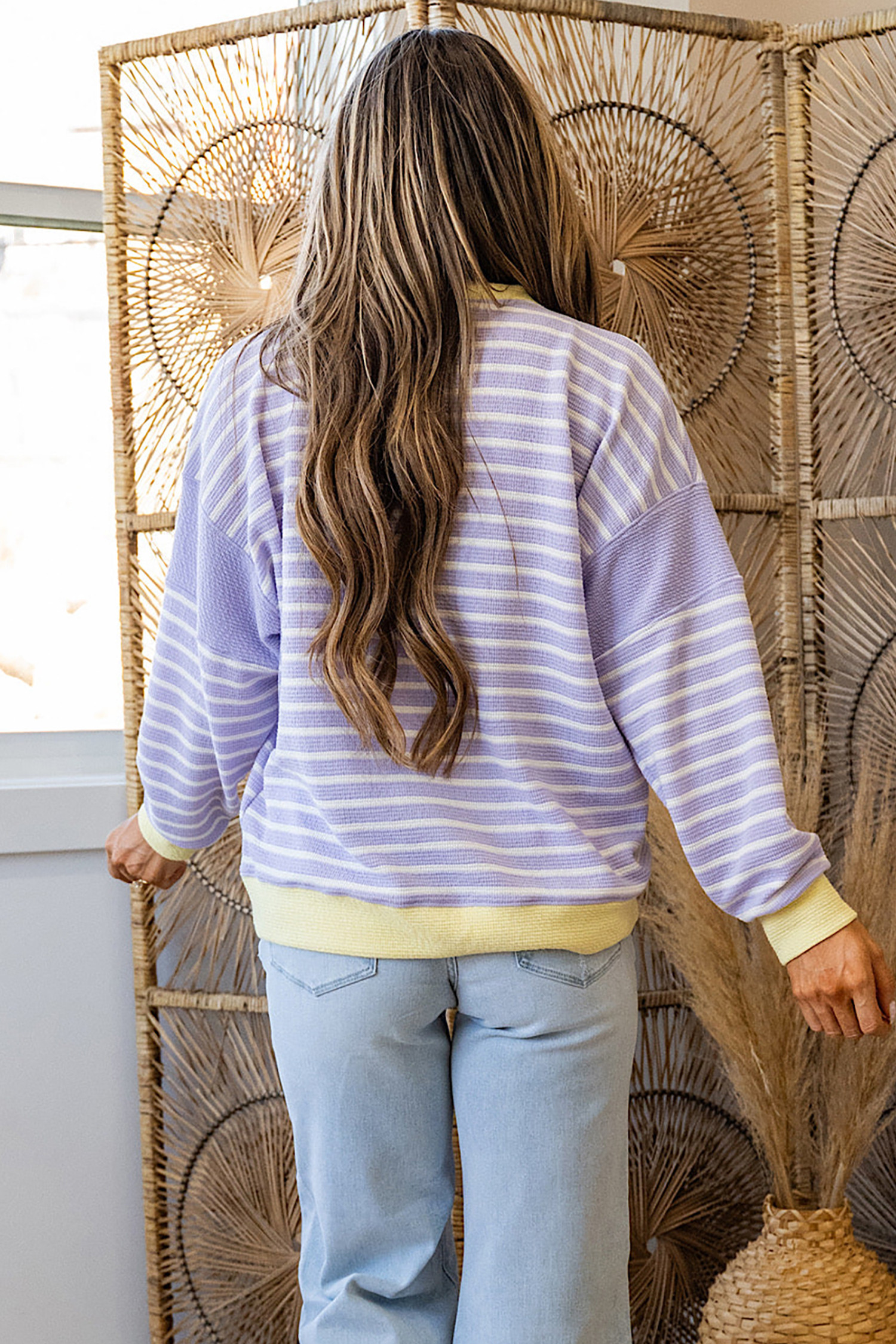 紫色条纹撞色镶边拼色落肩针织上衣 LC25132828