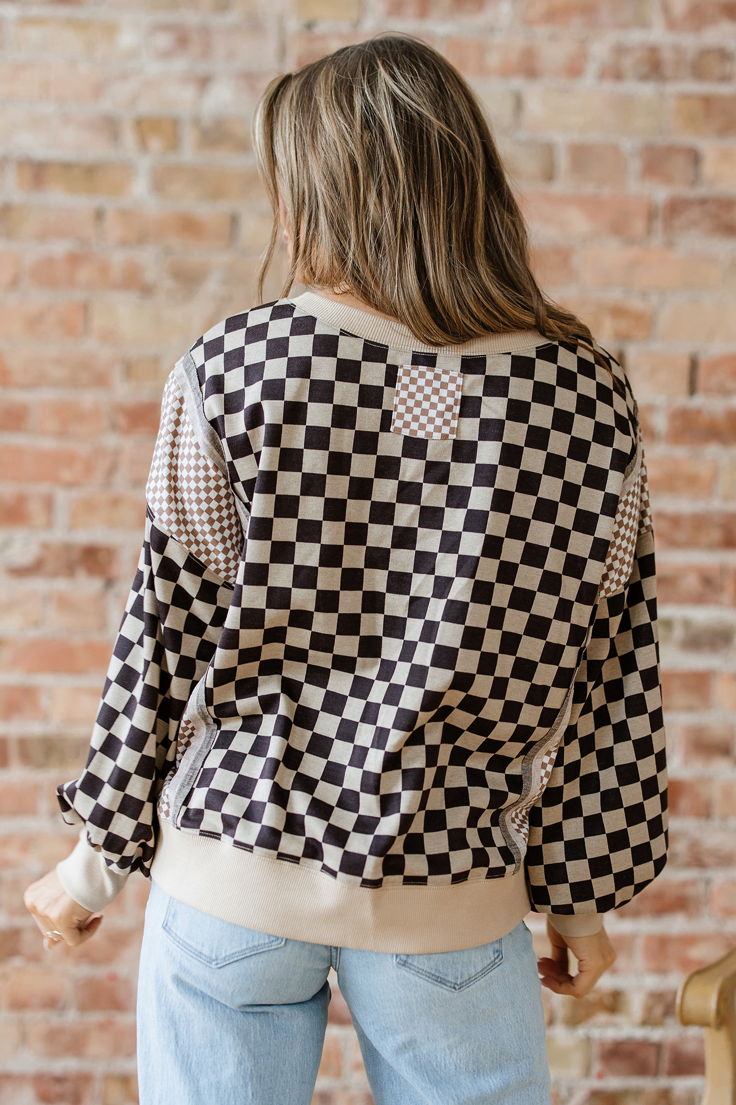 卡其色混合格子图案拼布高低休闲上衣 LC25134110