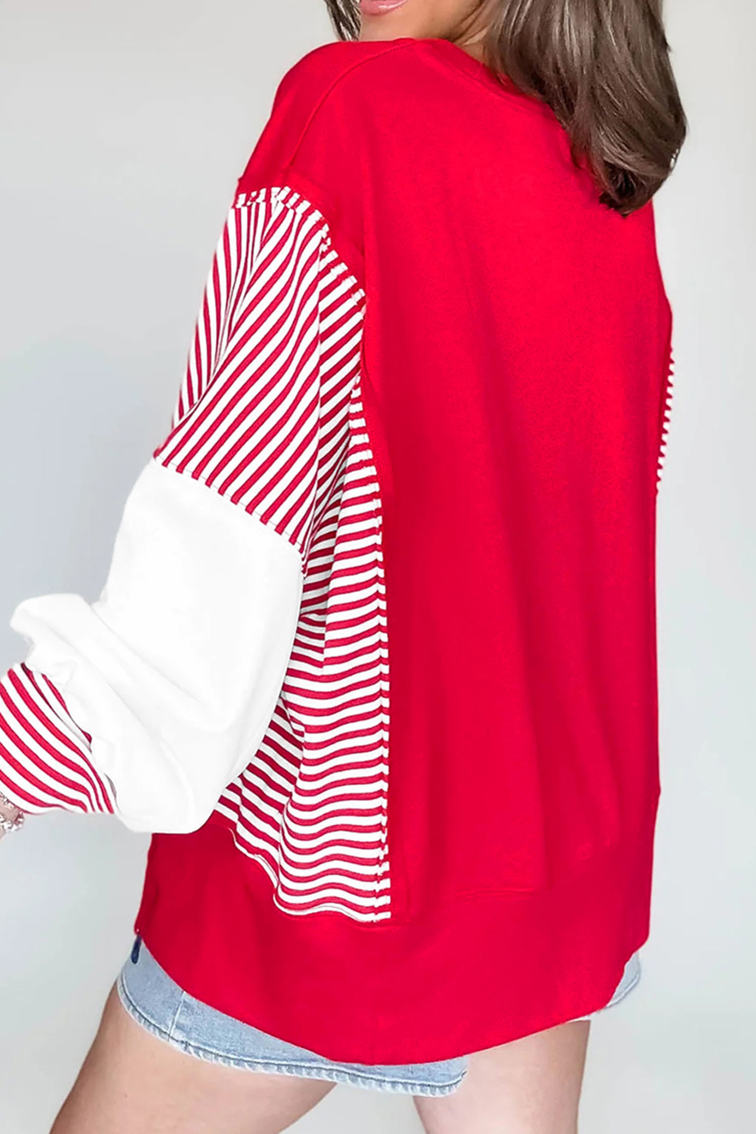 火红 AL 字母印花色块条纹拼布宽松卫衣 LC25321152