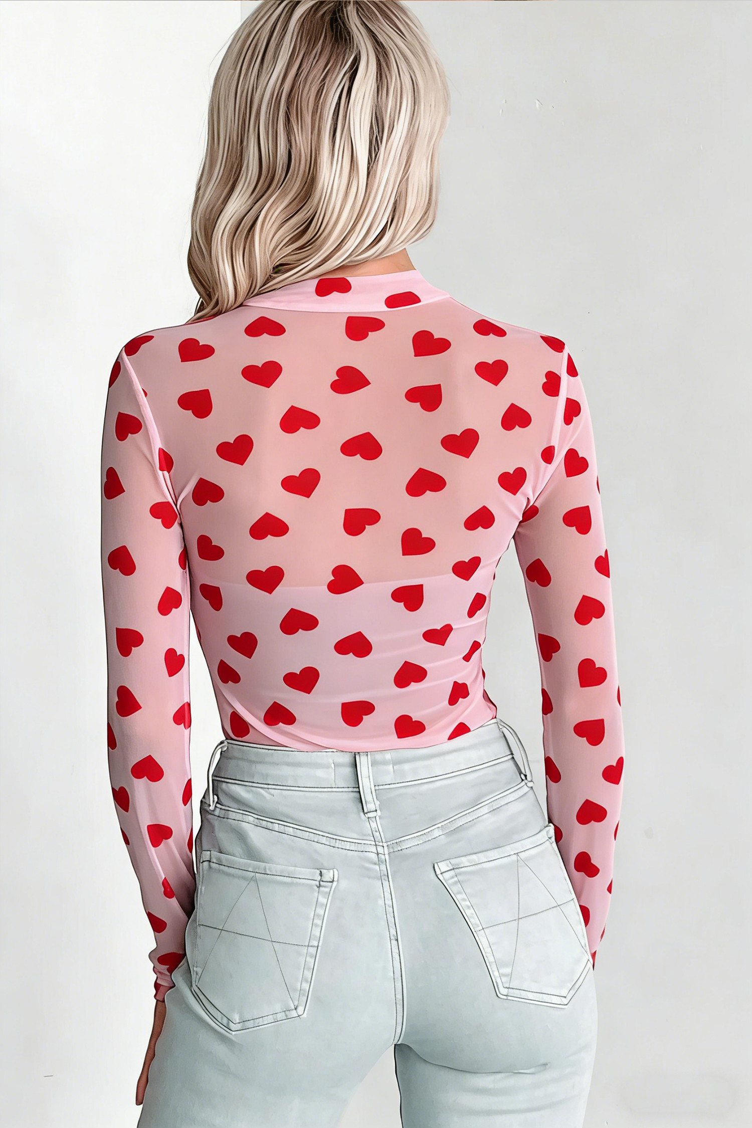 粉色情人节心形印花透明网布长袖上衣 LC25136159