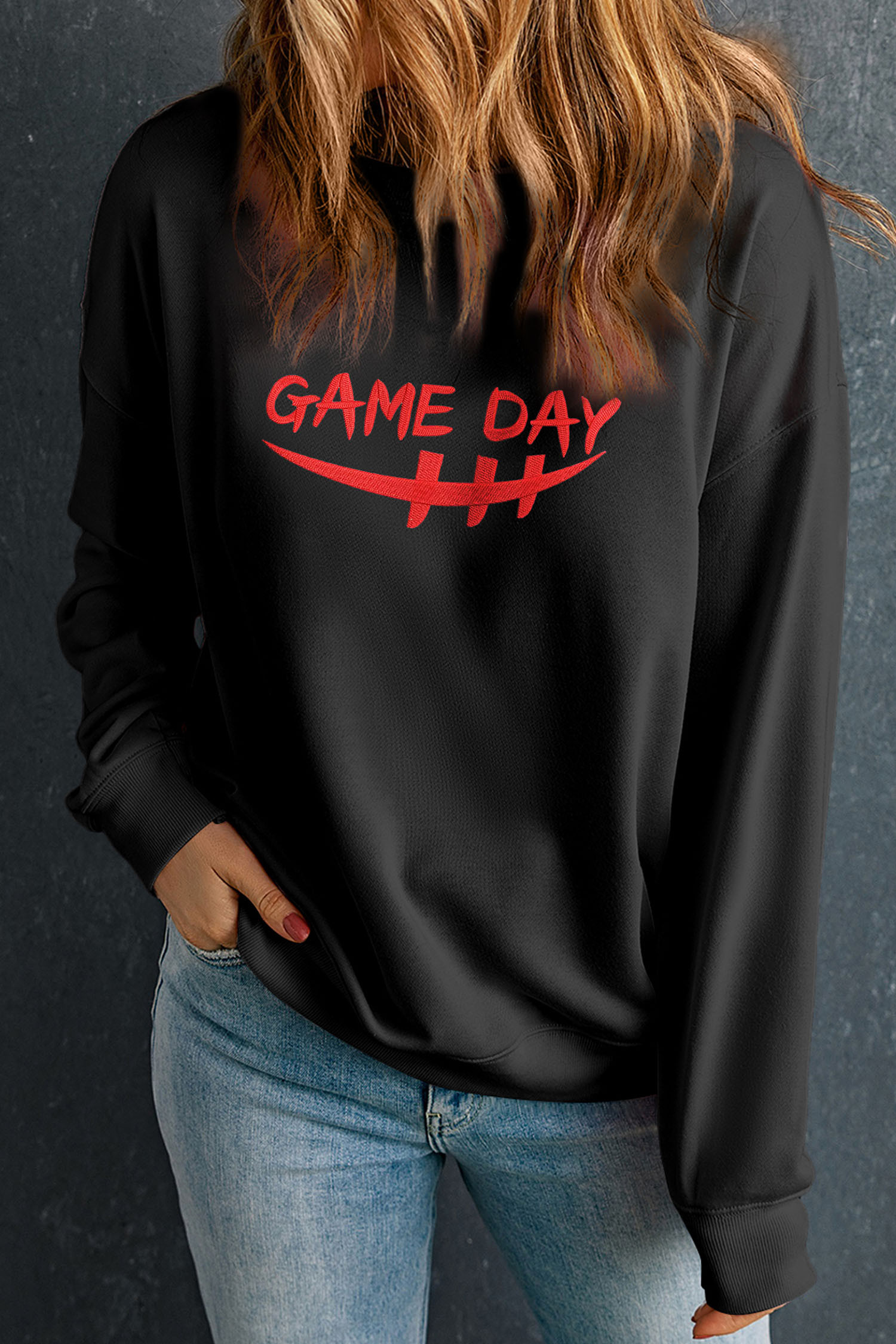 黑色 GAME DAY 刺绣图案休闲套头衫 LC25321174