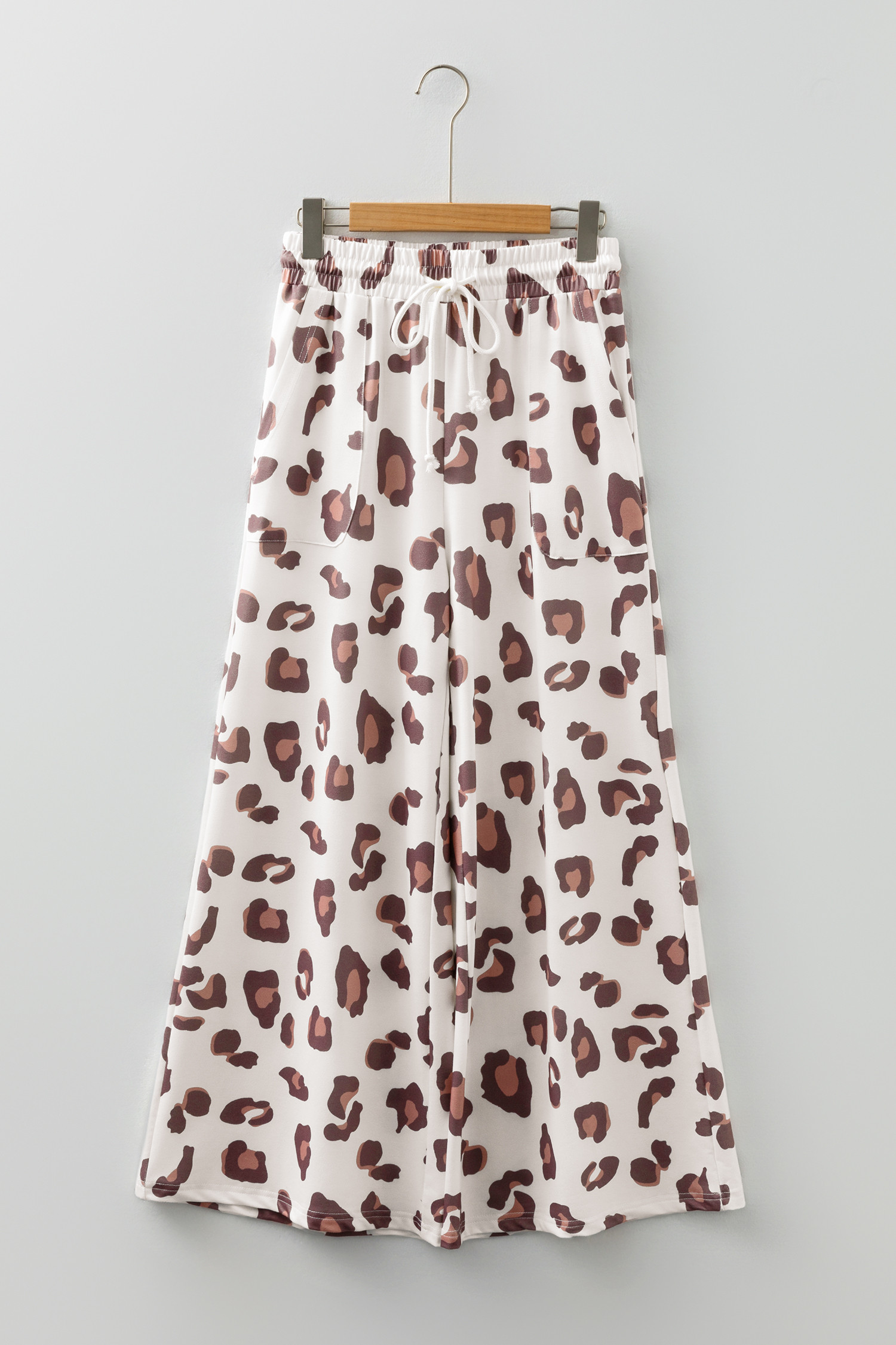 米色抽绳豹纹贴袋宽松长裤 LC7713730