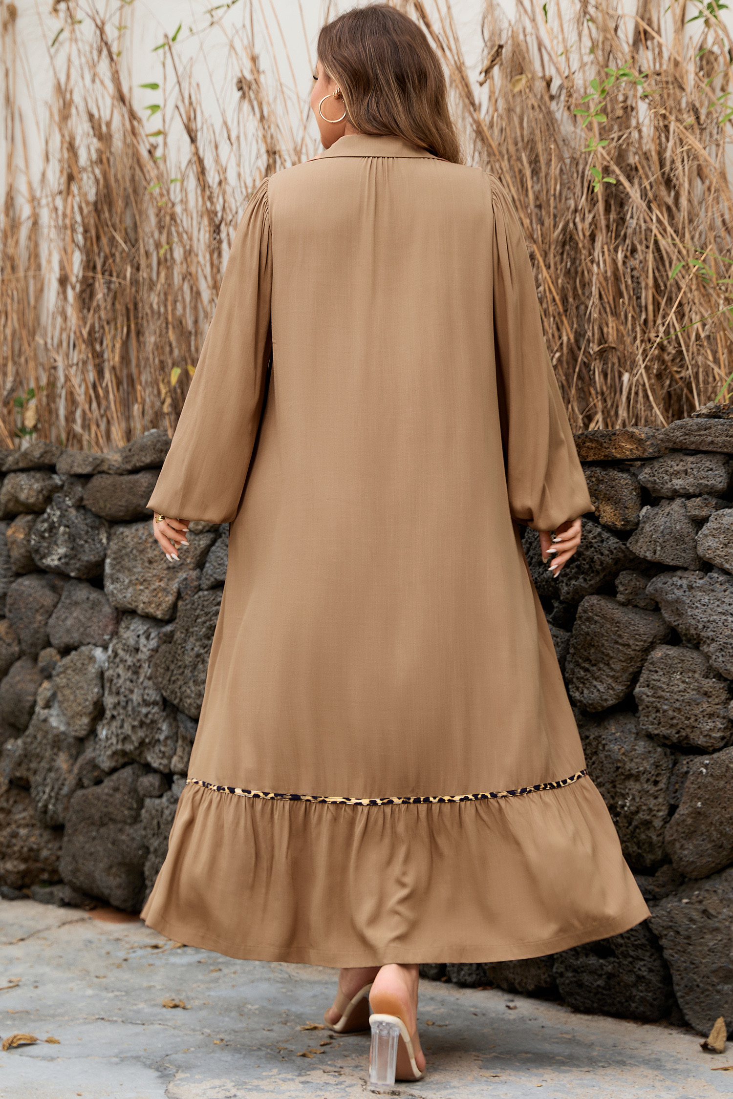 栗色抽褶 V 领豹纹滚边手链大码长连衣裙 LC6126460