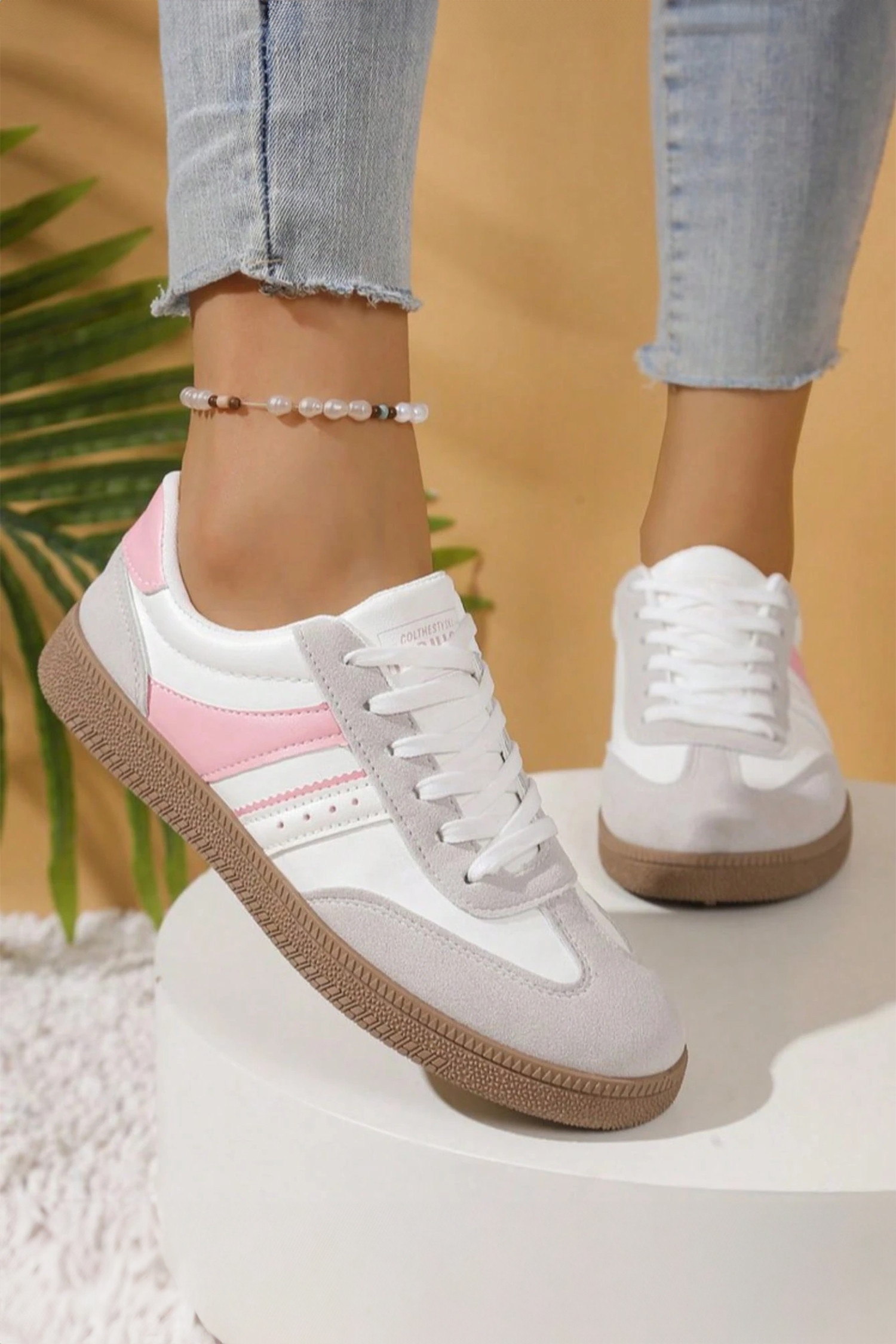 粉色时尚拼接系带低帮休闲平底运动鞋 BH024181