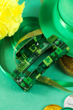 深绿色圣帕特里克节四叶草方形发夹