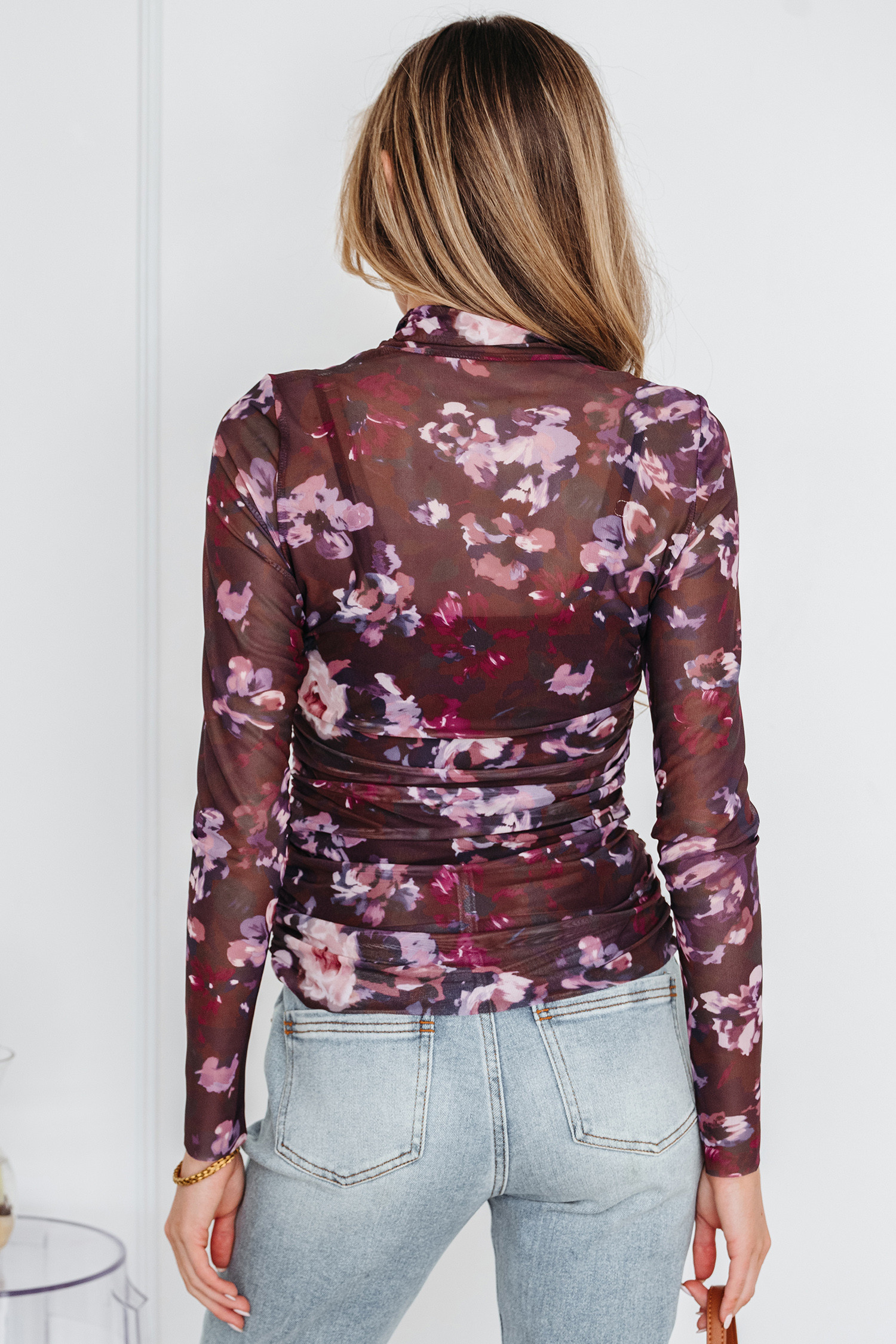 棕色高领褶饰花卉网眼上衣 LC25230388