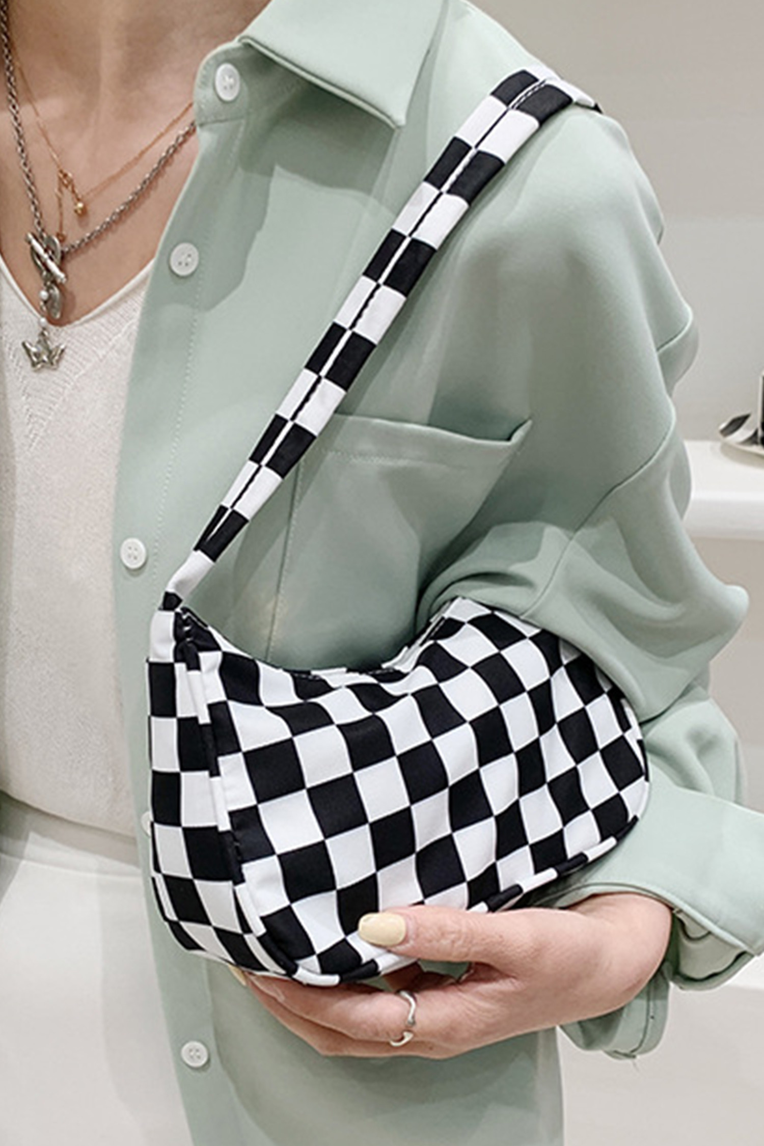 白色格纹印花简约单肩包 BH031536