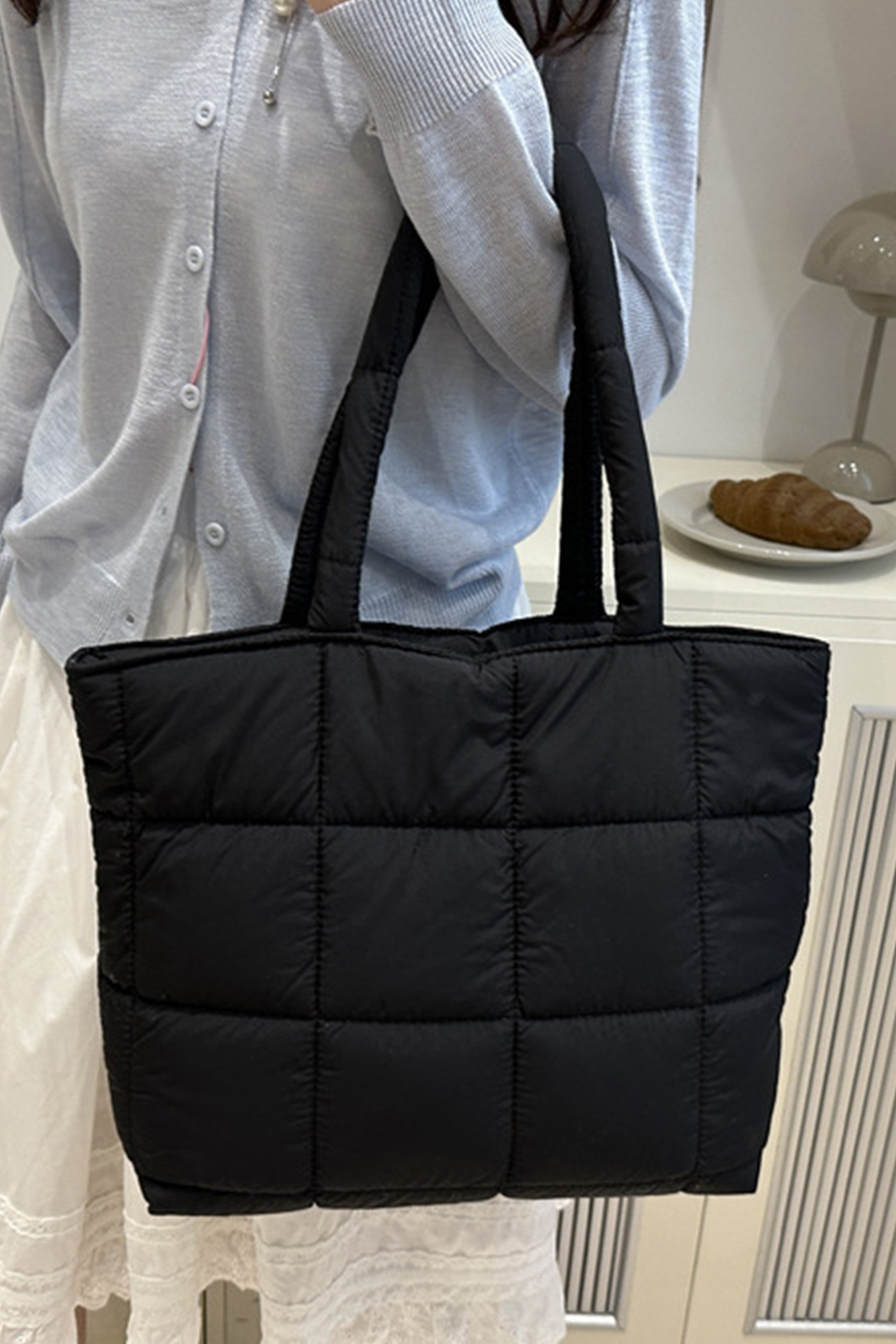 黑色纯色绗缝托特包 BH031551