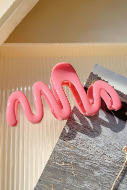粉色粗波浪亚克力发夹