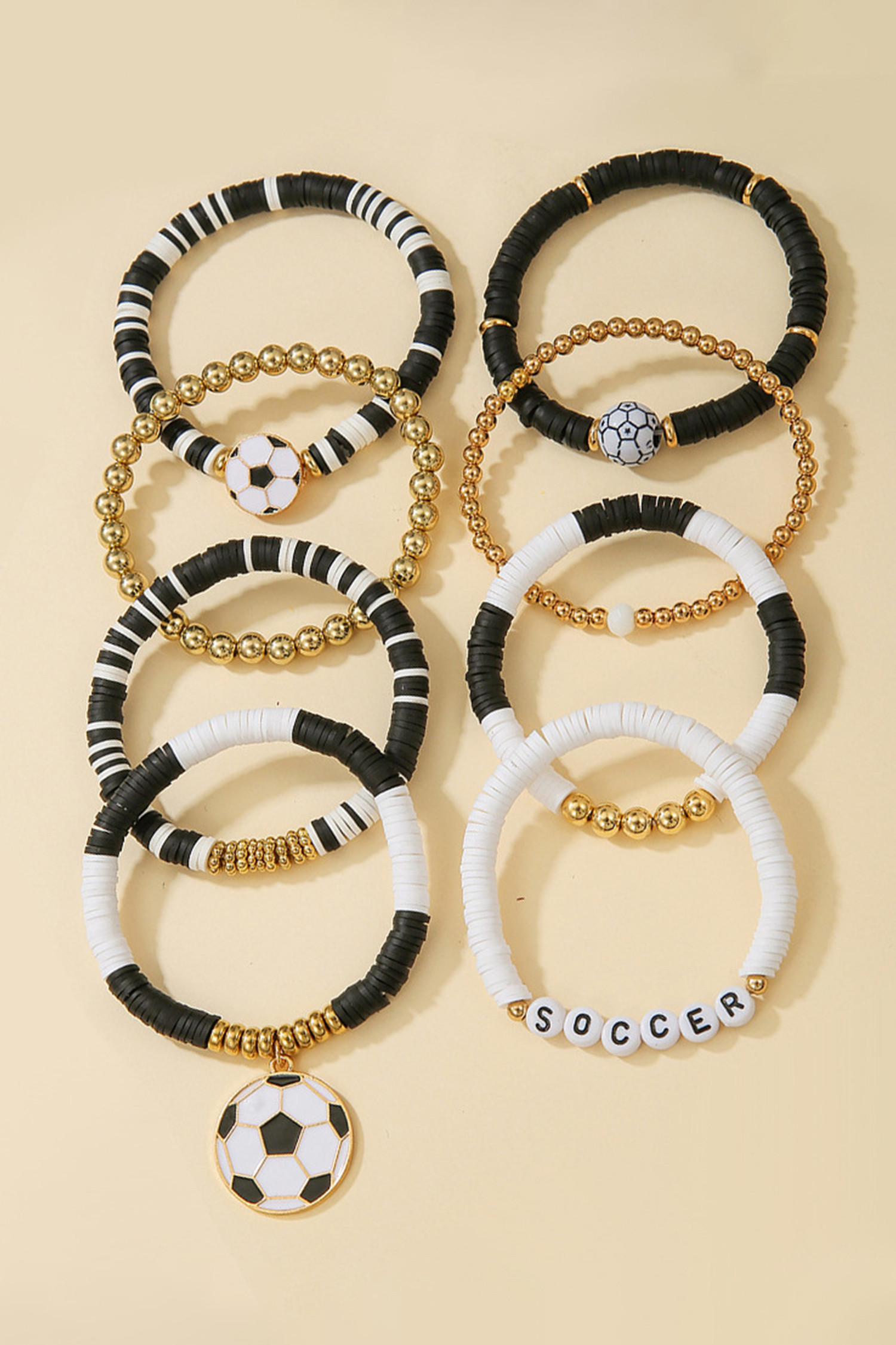 金色 8 件足球比赛日多层手链套装 BH014789