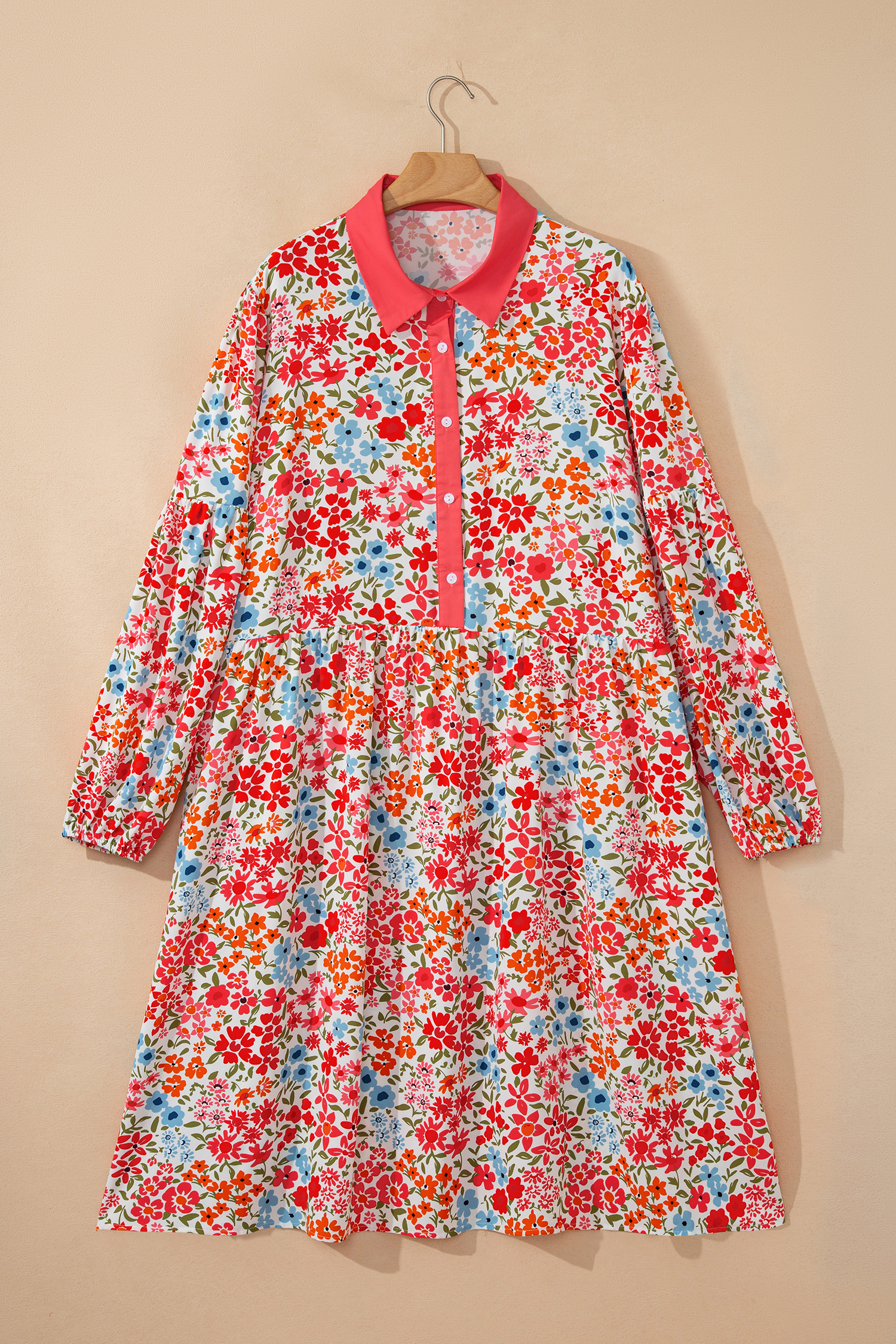 粉色大号纽扣 V 领豹纹泡泡袖宽松迷你连衣裙 PL613188