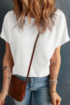 白色华夫格针织船领短袖上衣