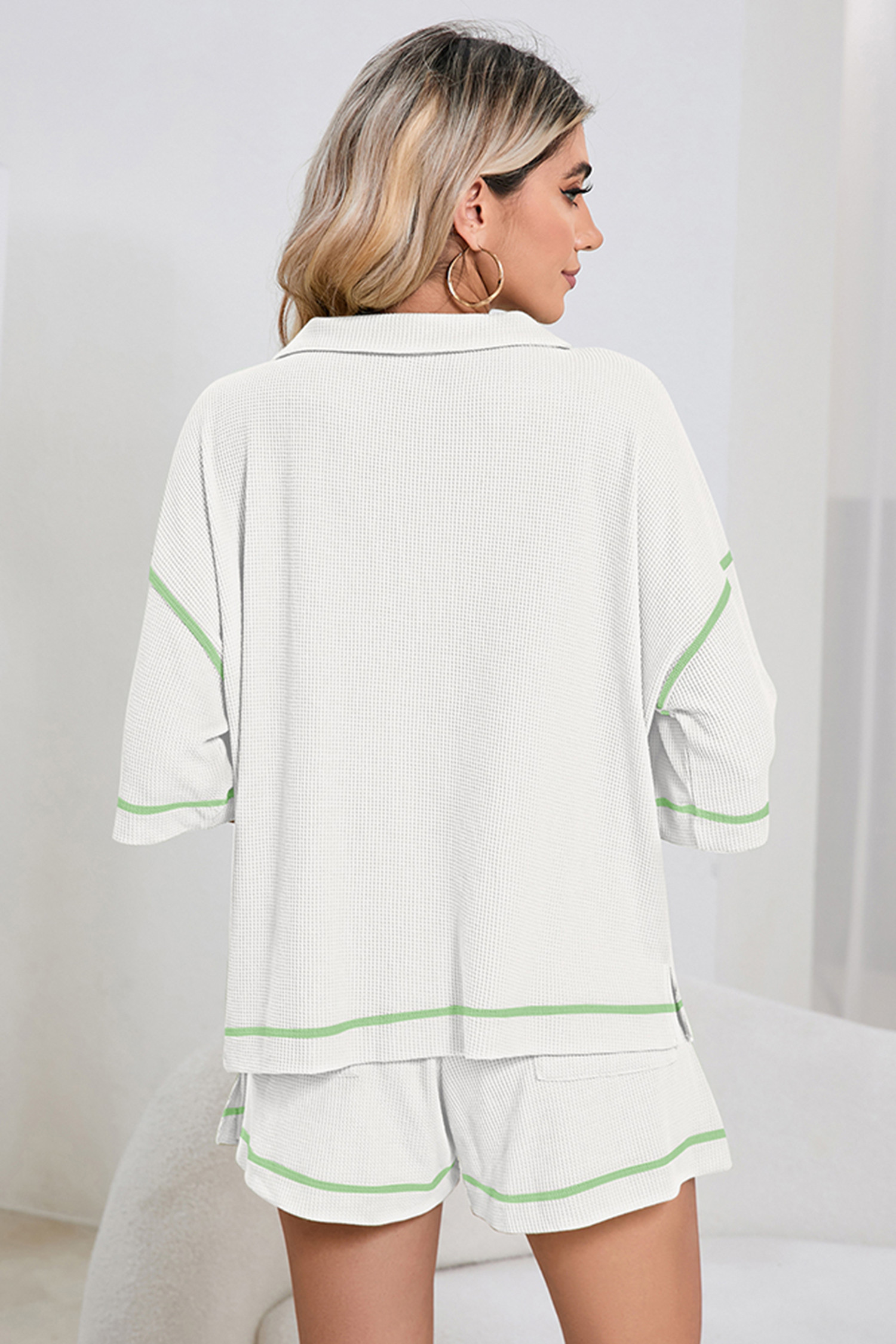 白色透气华夫格色块装饰2件套休闲短裤套装 LC626149