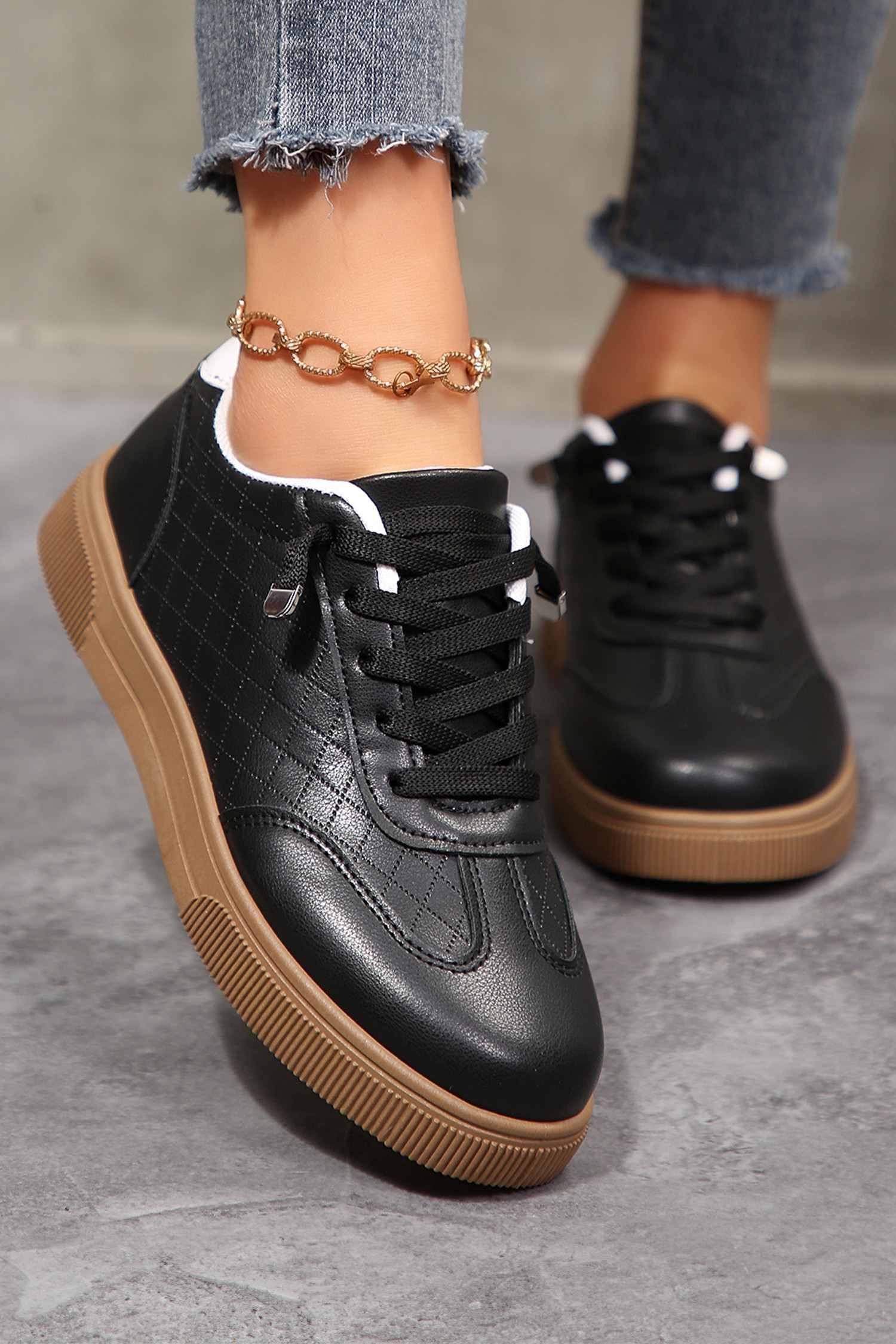 颜色 黑色 麂皮 PU 皮革 拼色饰边系带休闲鞋 BH024199