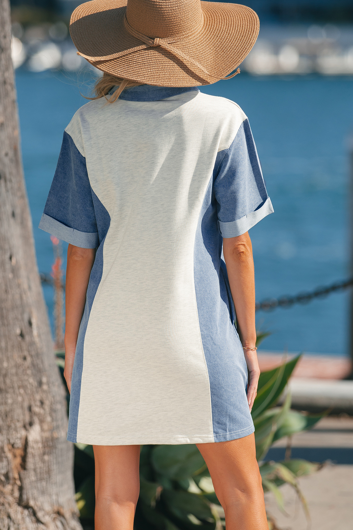 浅灰色牛仔色块拼接纽扣 Polo 领 T 恤束腰连衣裙 LC25136262