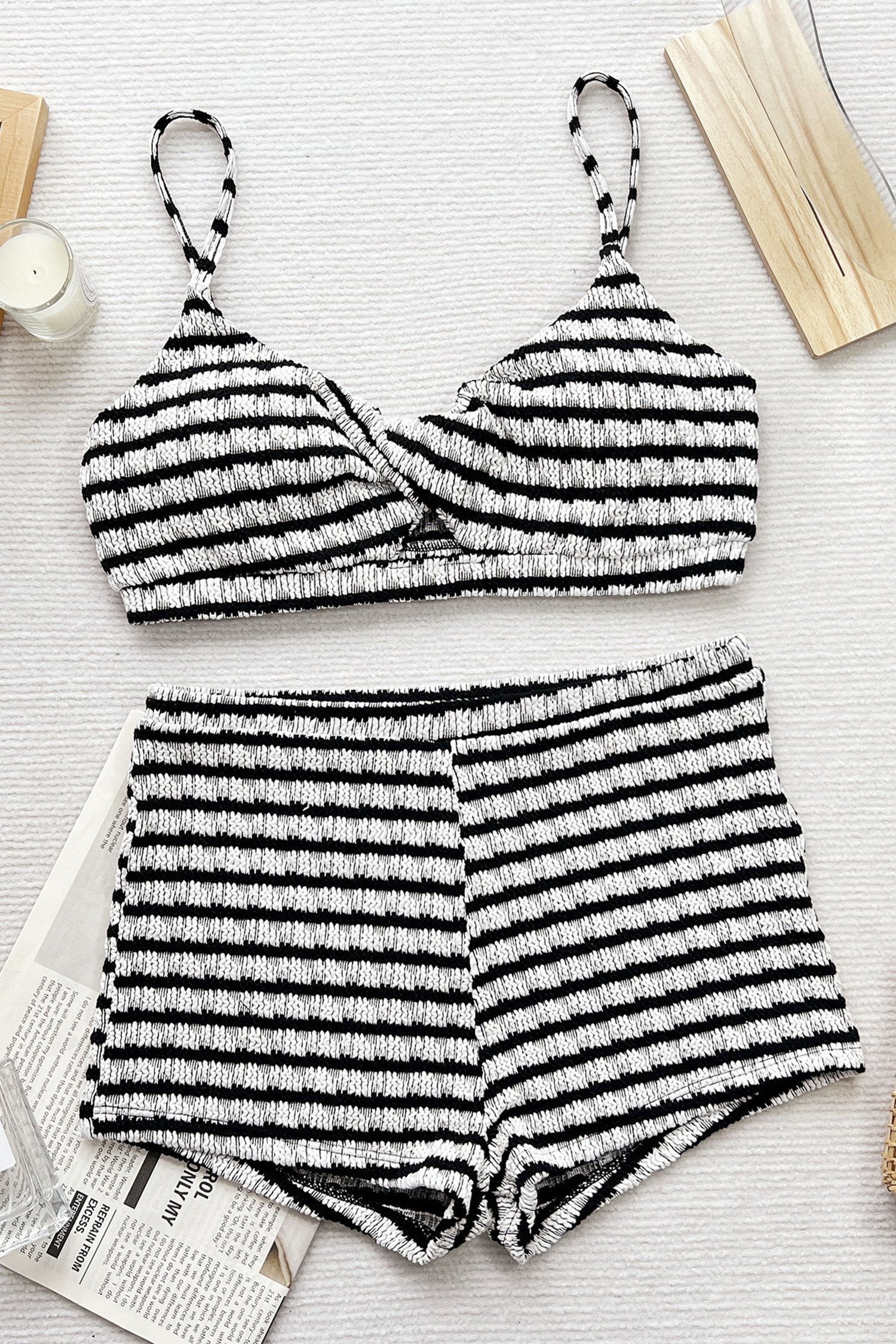 黑色条纹纹理针织扭纹比基尼高腰短裤 2 件泳衣 LC434998