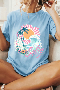 浅蓝色 Salty Beach Resort 度假冲浪图案 T 恤