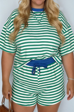 绿色条纹宽松 T 恤抽绳松紧腰大码短裤套装