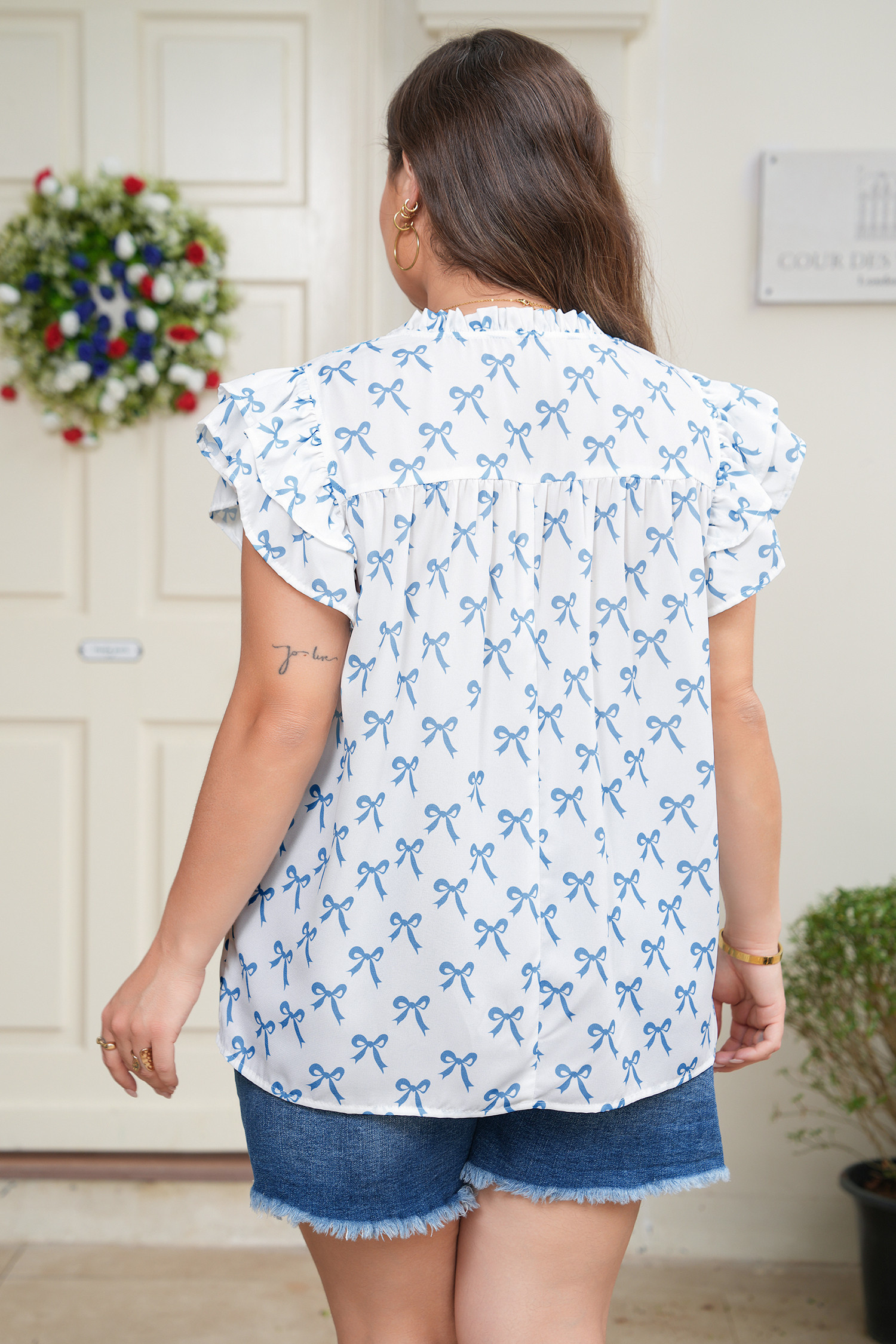 天蓝色荷叶边短袖大码蝴蝶结上衣 PL2515262