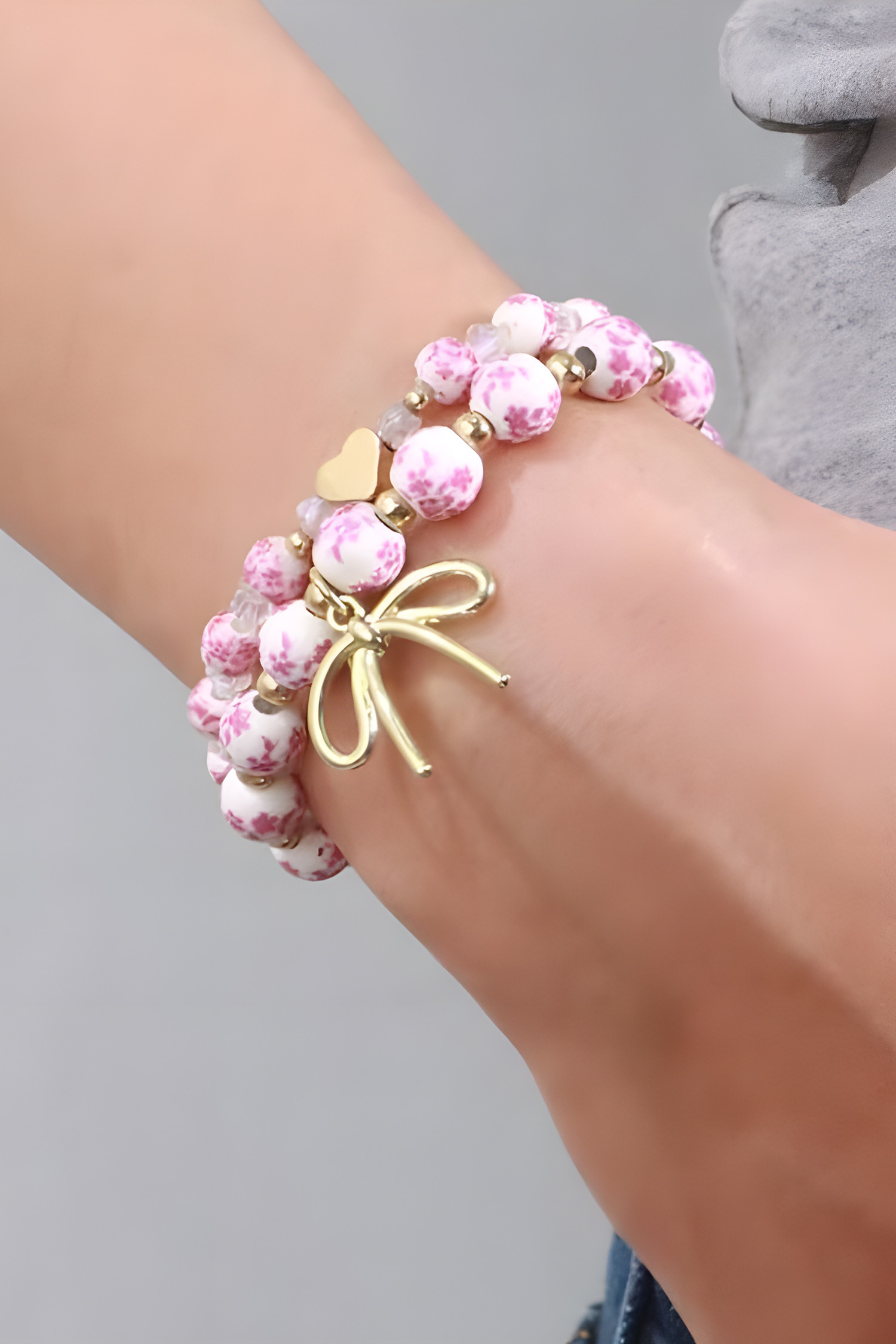 粉色花卉金属混合串珠心形蝴蝶结 2 件套手链套装 BH014796