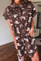 棕色女牛仔帽靴子仙人掌印花毛边系扣短牛仔连衣裙