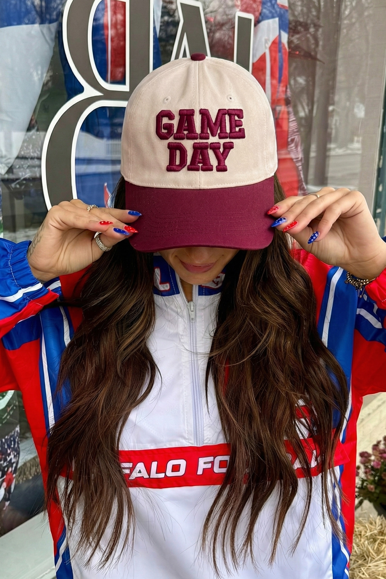 火红色 GAME DAY 刺绣拼色棒球帽 BH043795