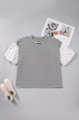 黑色条纹大码条纹短袖上衣配花朵泡泡袖