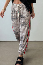 卡其色迷彩印花条纹侧幅拼接抽绳长裤