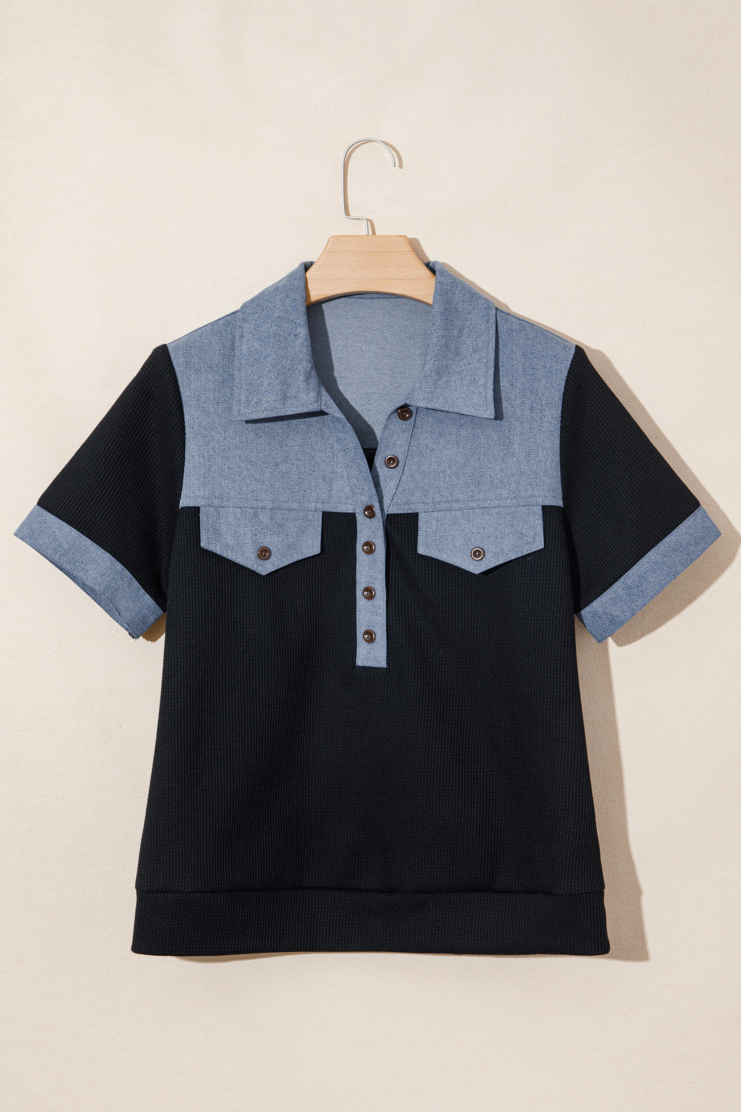 黑色华夫格针织牛仔色块拼接纽扣翻盖 Polo 衫 LC25136262