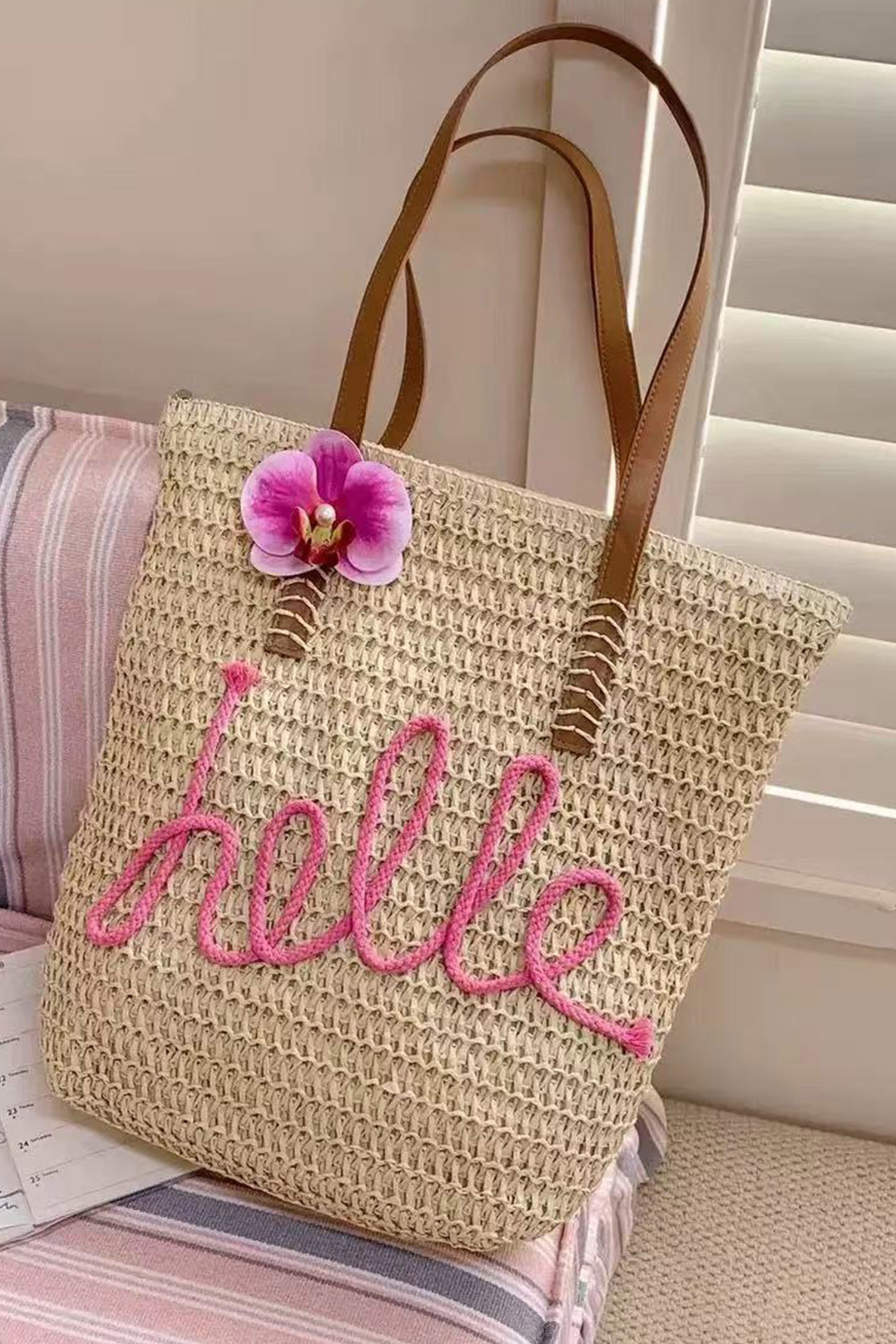 卡其色 Hello Boho 手工编织花卉旅行托特包 BH031649