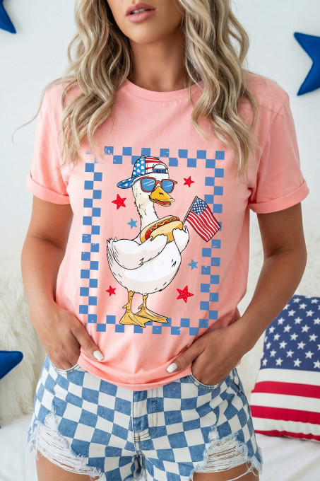 粉色 America Goose 7 月 4 日爱国旗帜图案 T 恤