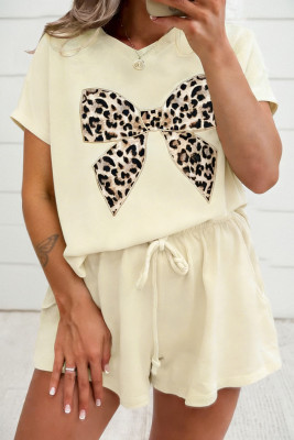 White Contrast Leopard Bow Patched V Neck Loose Tee Drawstring Shorts 2pcs Outfit LC629073-P101