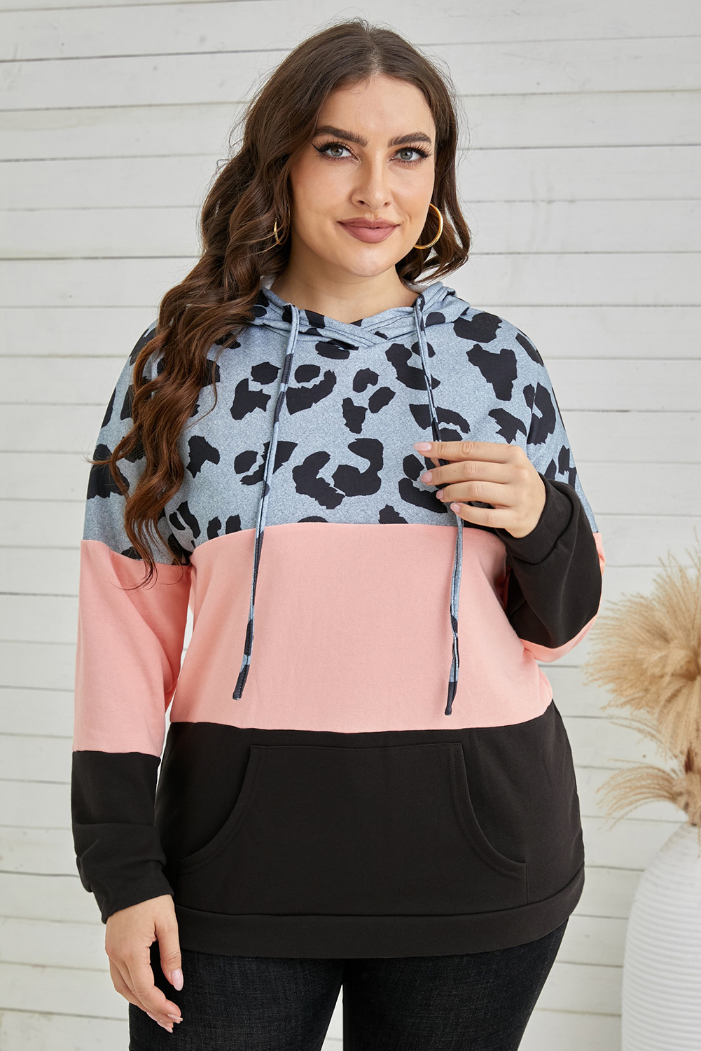 Plus Size Pink  Leopard Colorblock Splicing Hoodie with Pocket