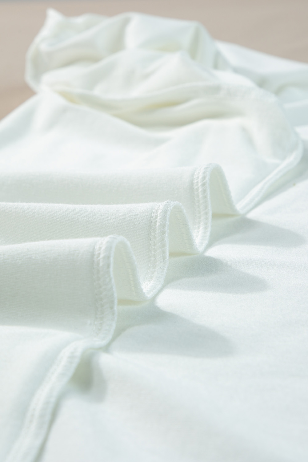Plus Size White Round Neck Rolled Sleeve  T-shirt