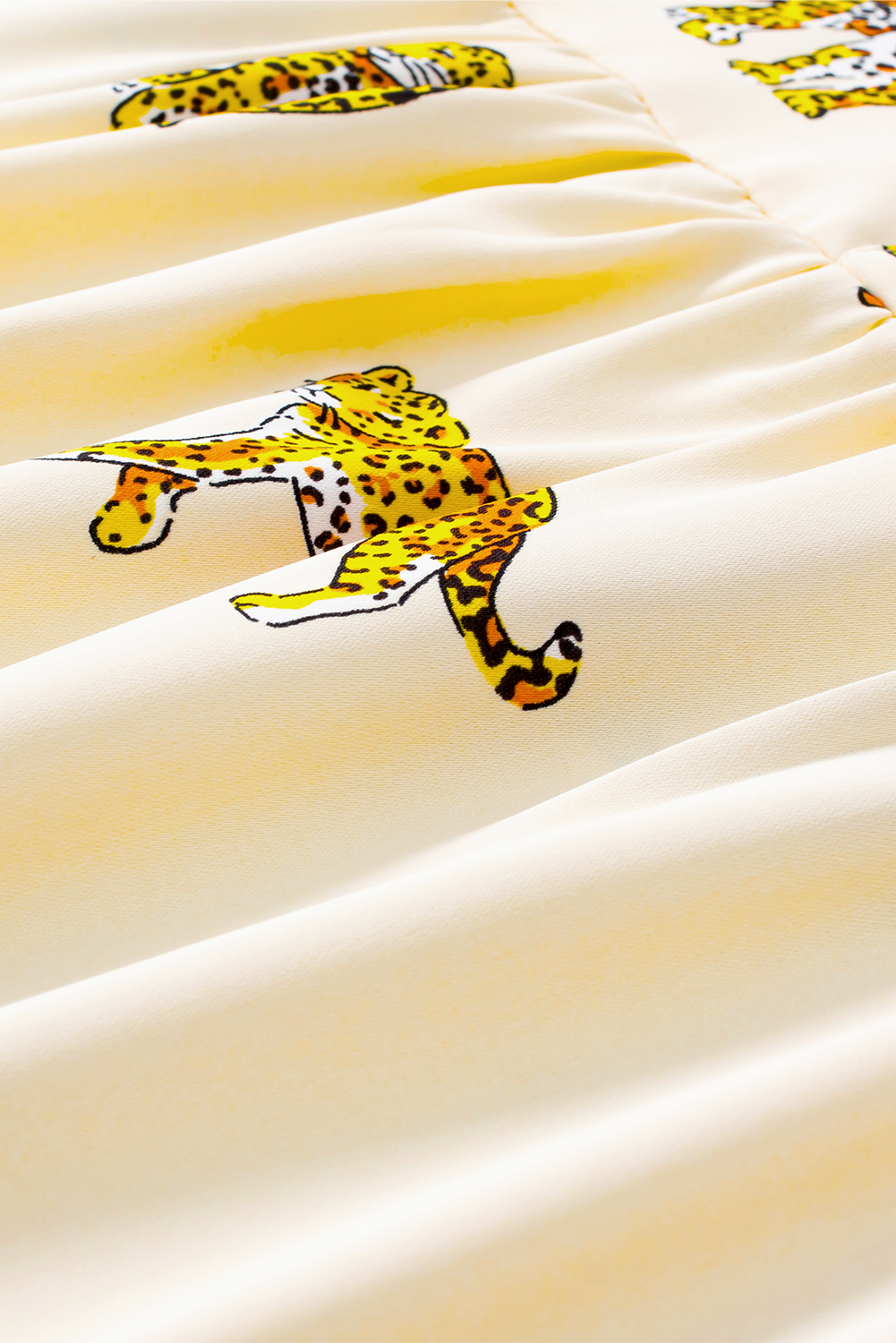 Plus Size Beige  Cheetah Print Short Puff Sleeve Blouse