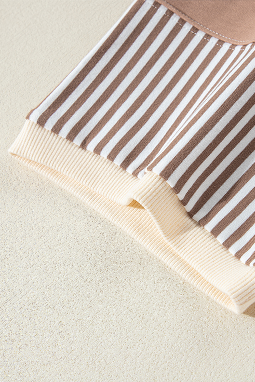 Plus Size Khaki Stripe Patchwork Bracelet Sleeve  T Shirt