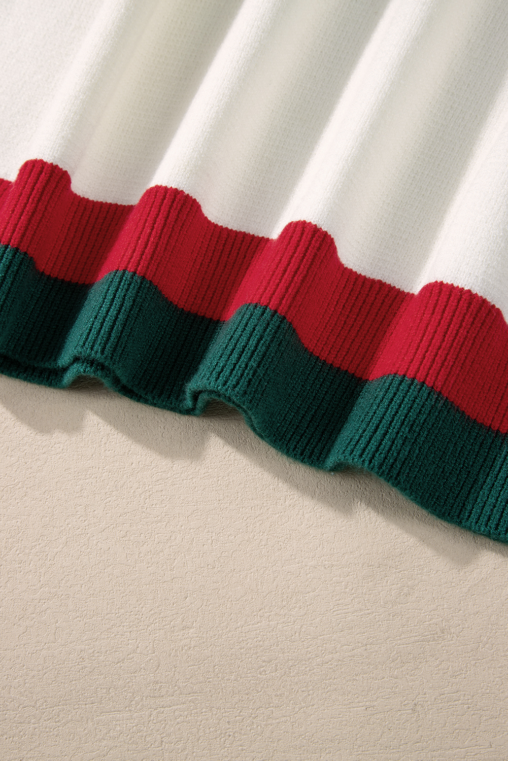 Plus Size White Tinsel holly jolly Pattern Colorblock Edge Drop Shoulder  Sweater