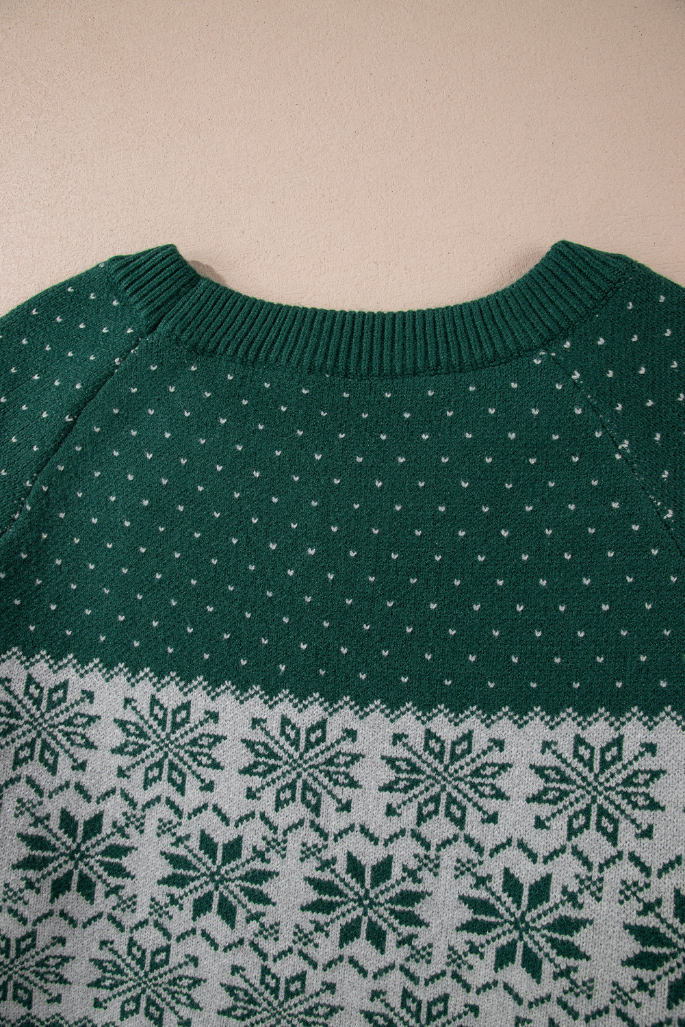 Plus Size Green Christmas Snowflake Pattern Drop Shoulder  Sweater