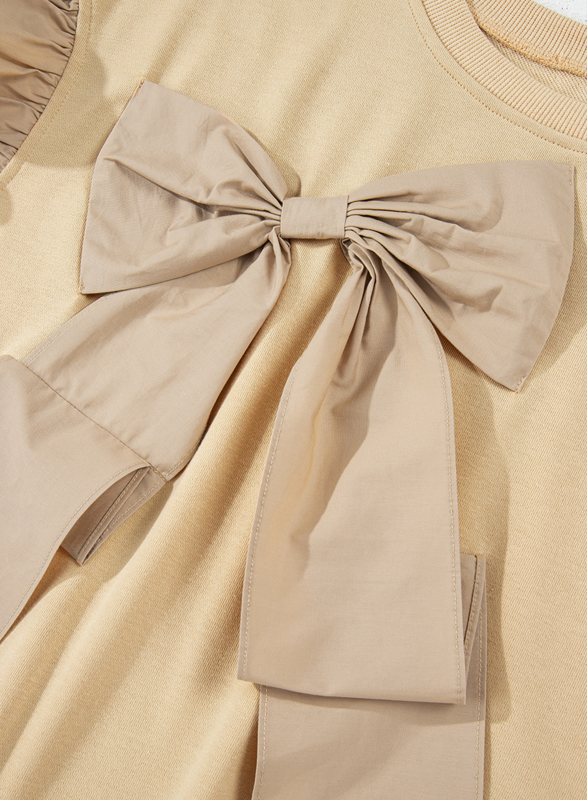 Plus Size Parchment Ruffled Short Sleeve Bowknot Applique Crew Neck  Top