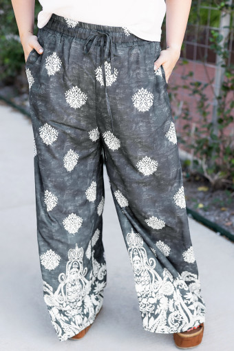 Plus Size Black  Geometric Ethnic Print Drawstring Wide Leg Pants