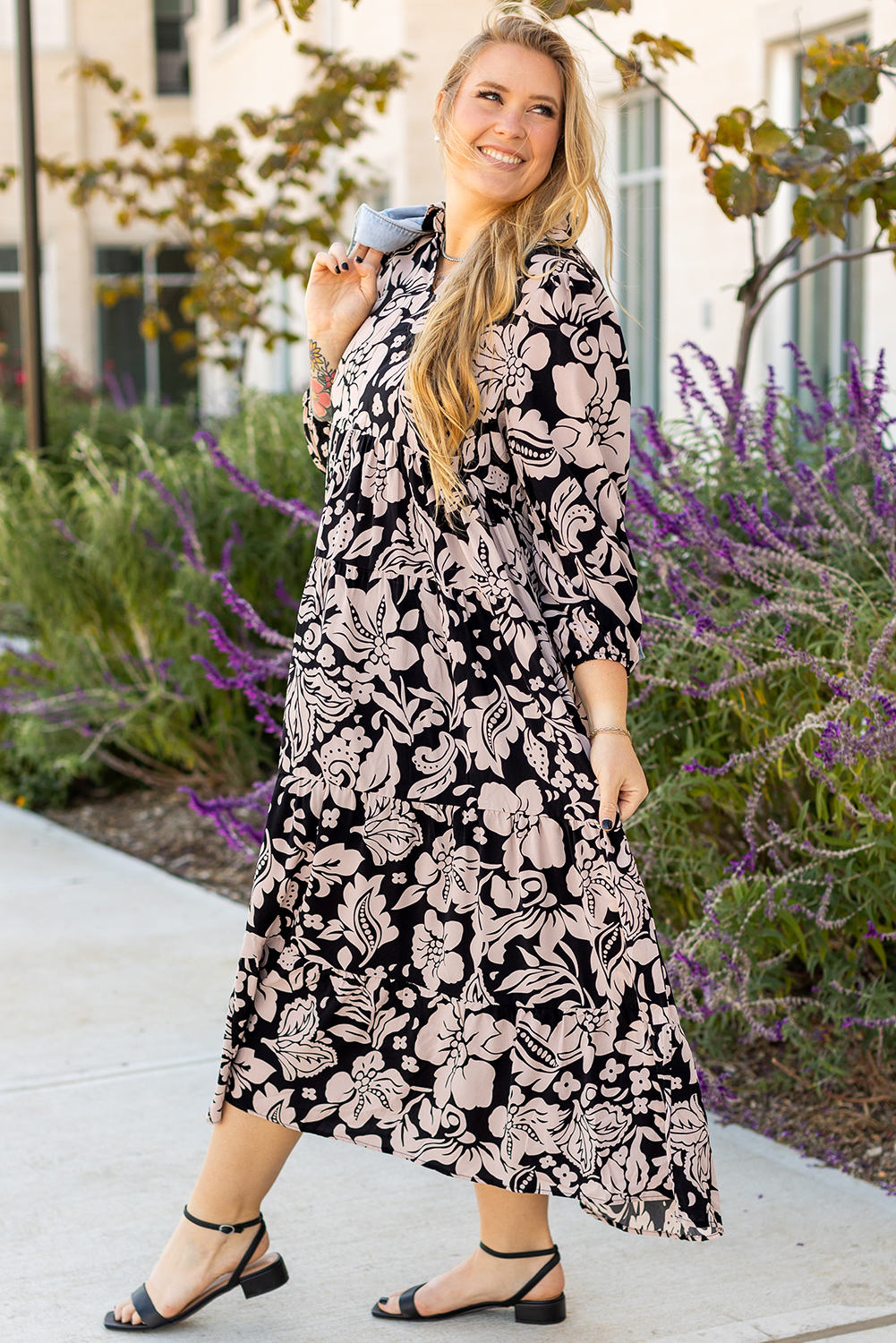 Plus Size Black  Floral Printed Puff Sleeve Collared Maxi Dress