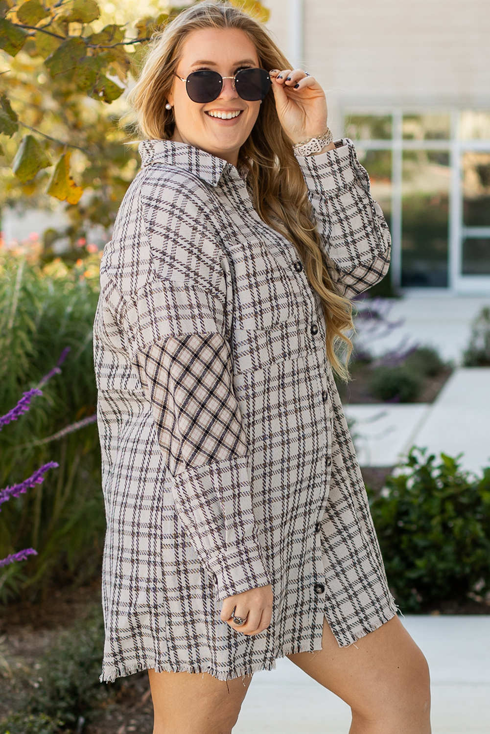 Plus Size White Stripe  Plaid Buttoned Raw Hem Tunic Shirt Dress